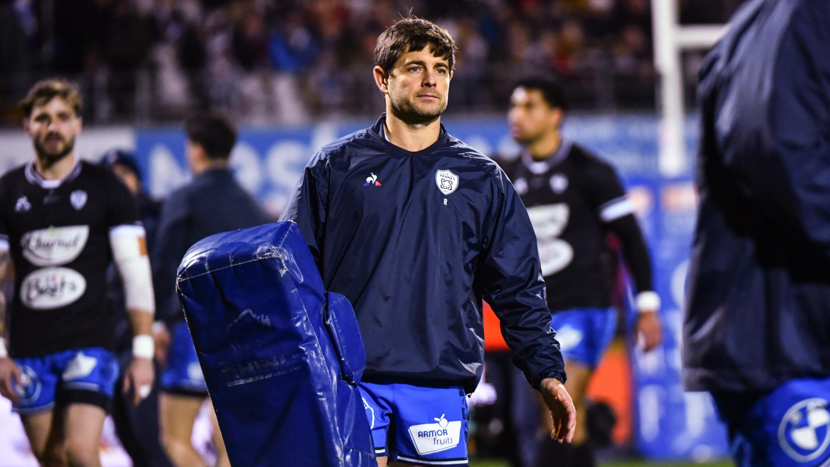 Top 14 : après une fin de carrière brutale, Jules Le Bail intègre le staff du RC Vannes
