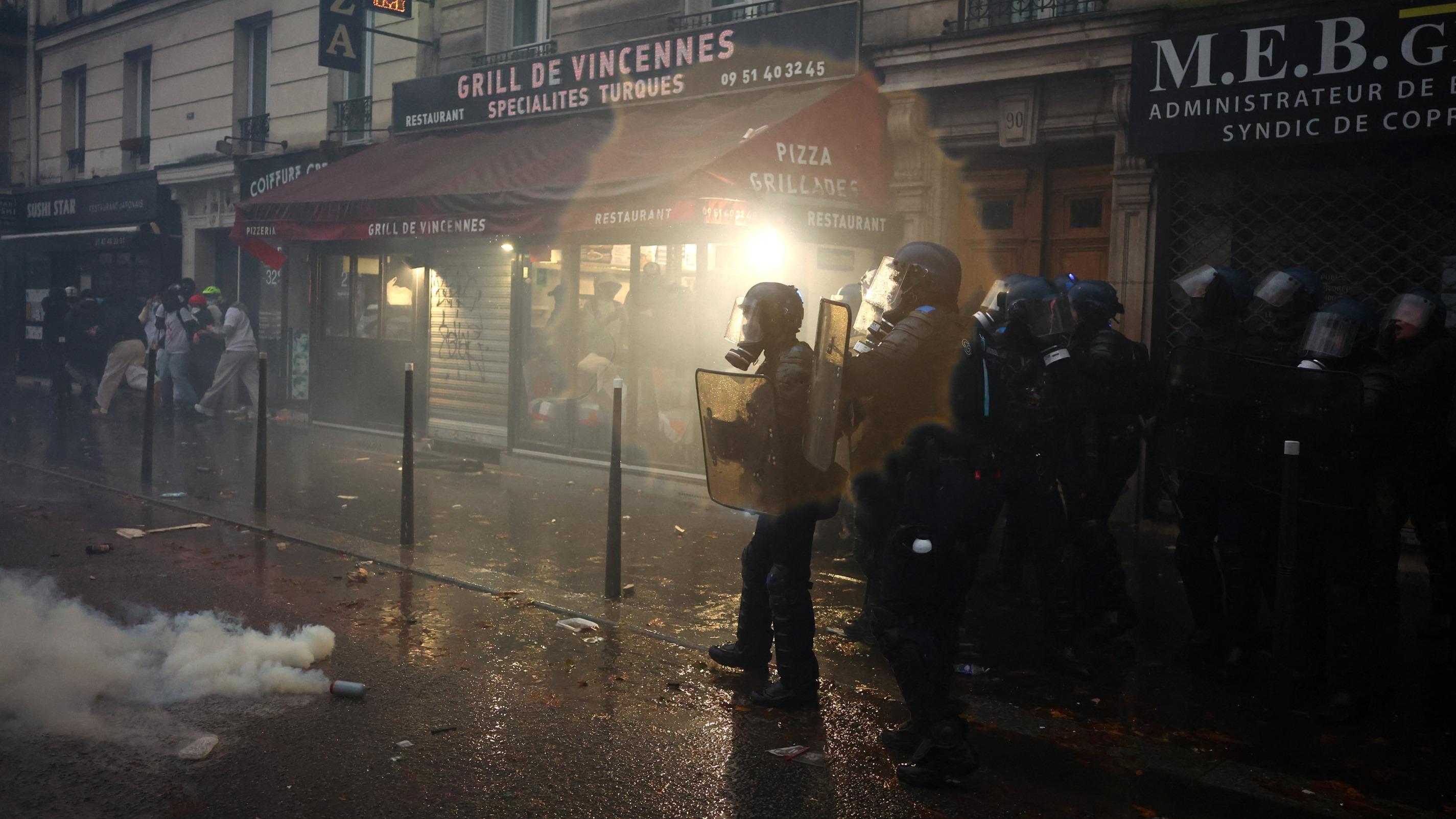 EN DIRECT - Manifestations du 24 octobre : près de 1.000 interpellations ce samedi
