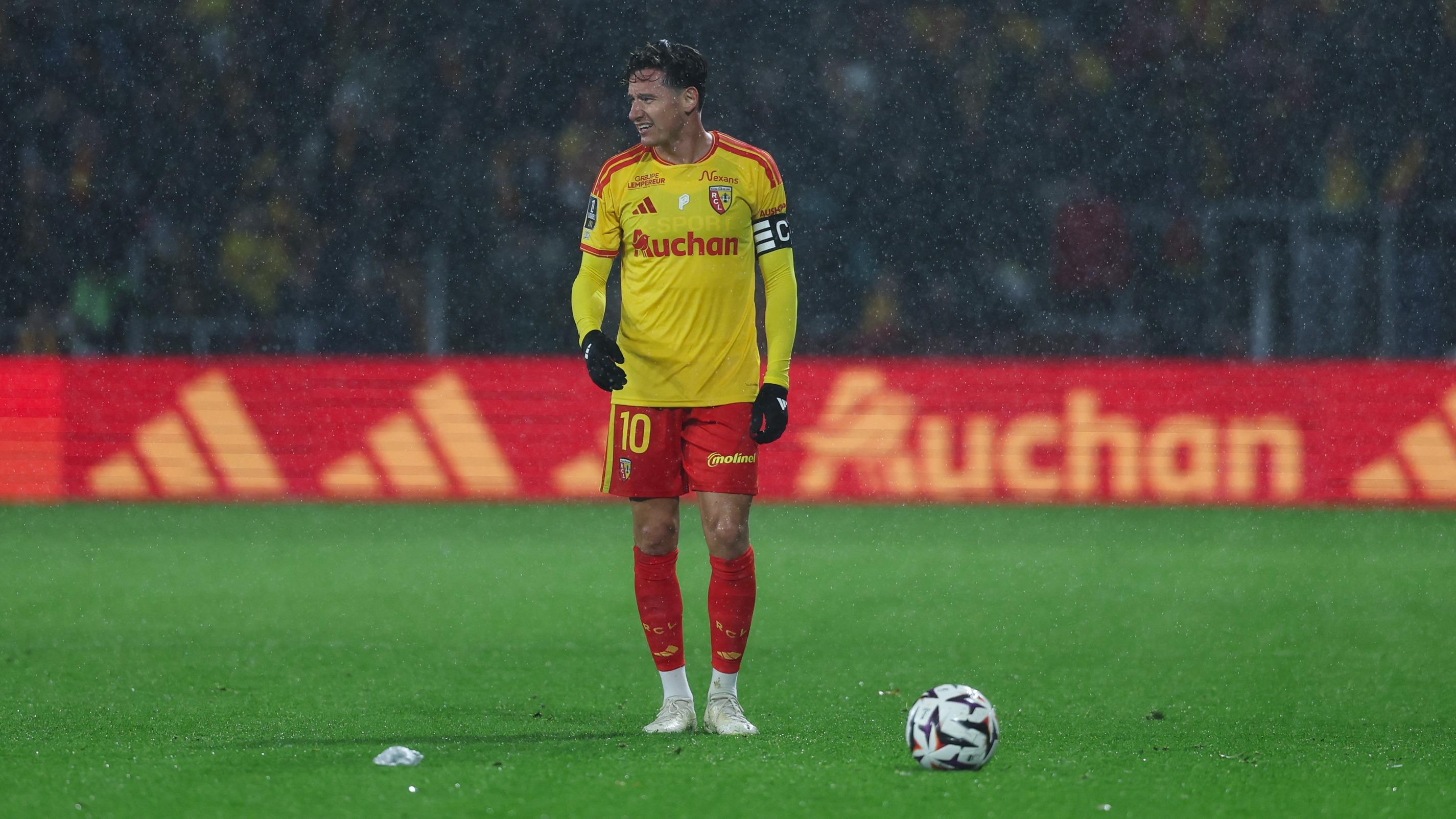 EN DIRECT - Lens-Paris FC : Thauvin permet aux Sang et Or de recoller, tout est relancé