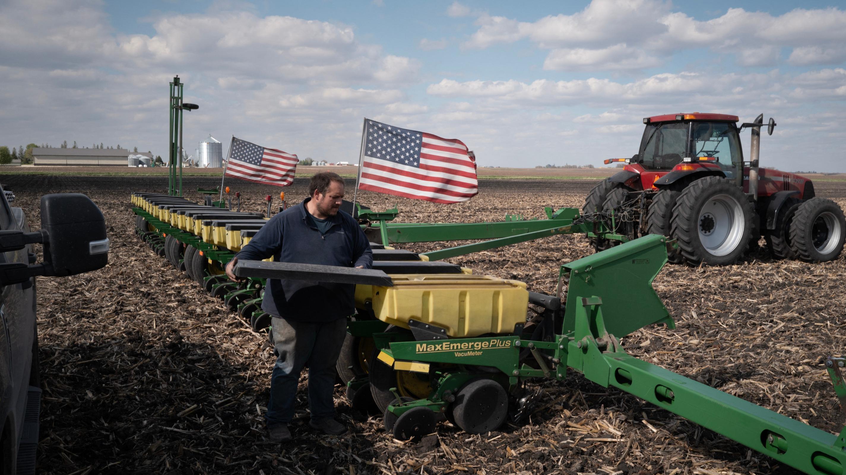 «Nous avons besoin d’espoir» : le malaise des agriculteurs du Midwest gagnés par la désillusion face à Trump