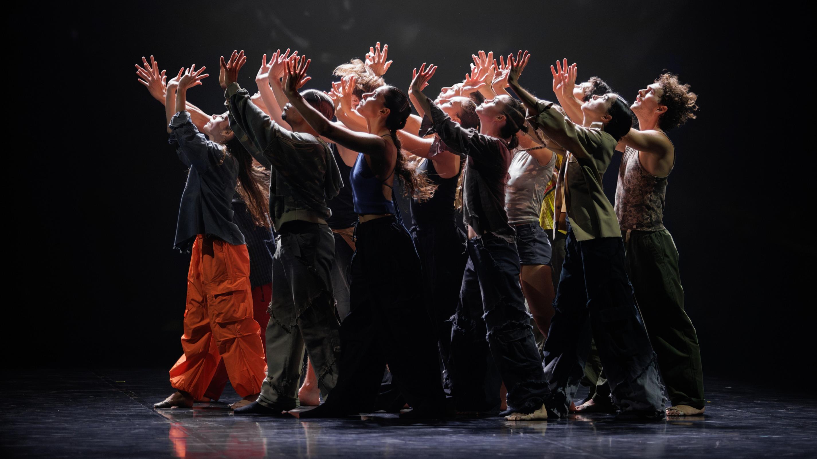 Indignation, solidarité, joie du partage… Au Théâtre de la Ville, le Soulèvement d’Angelin Preljocaj ou une révolution de l’écriture pour corps de ballet