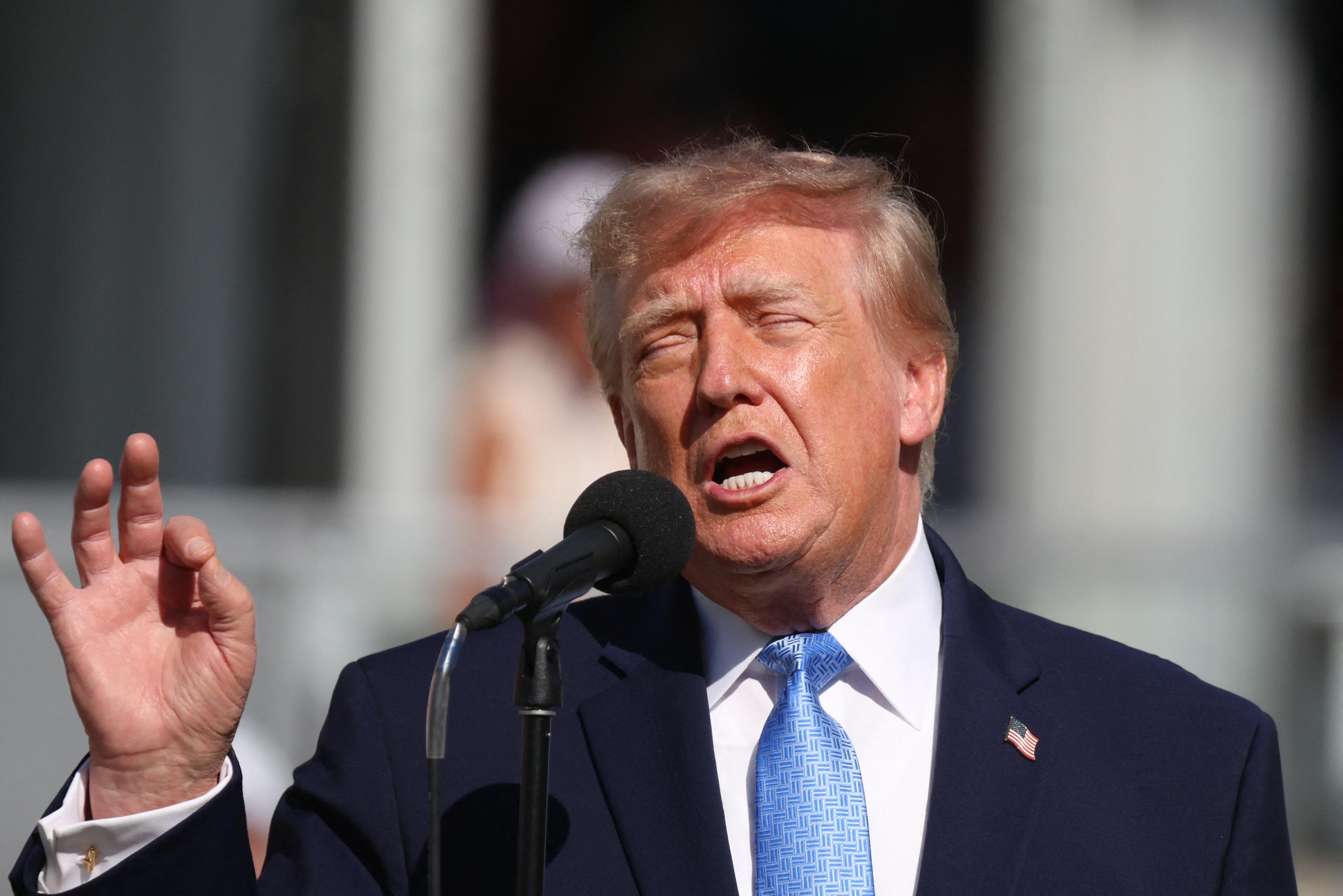 États-Unis : Trump va fortement assouplir les normes de consommation des voitures neuves