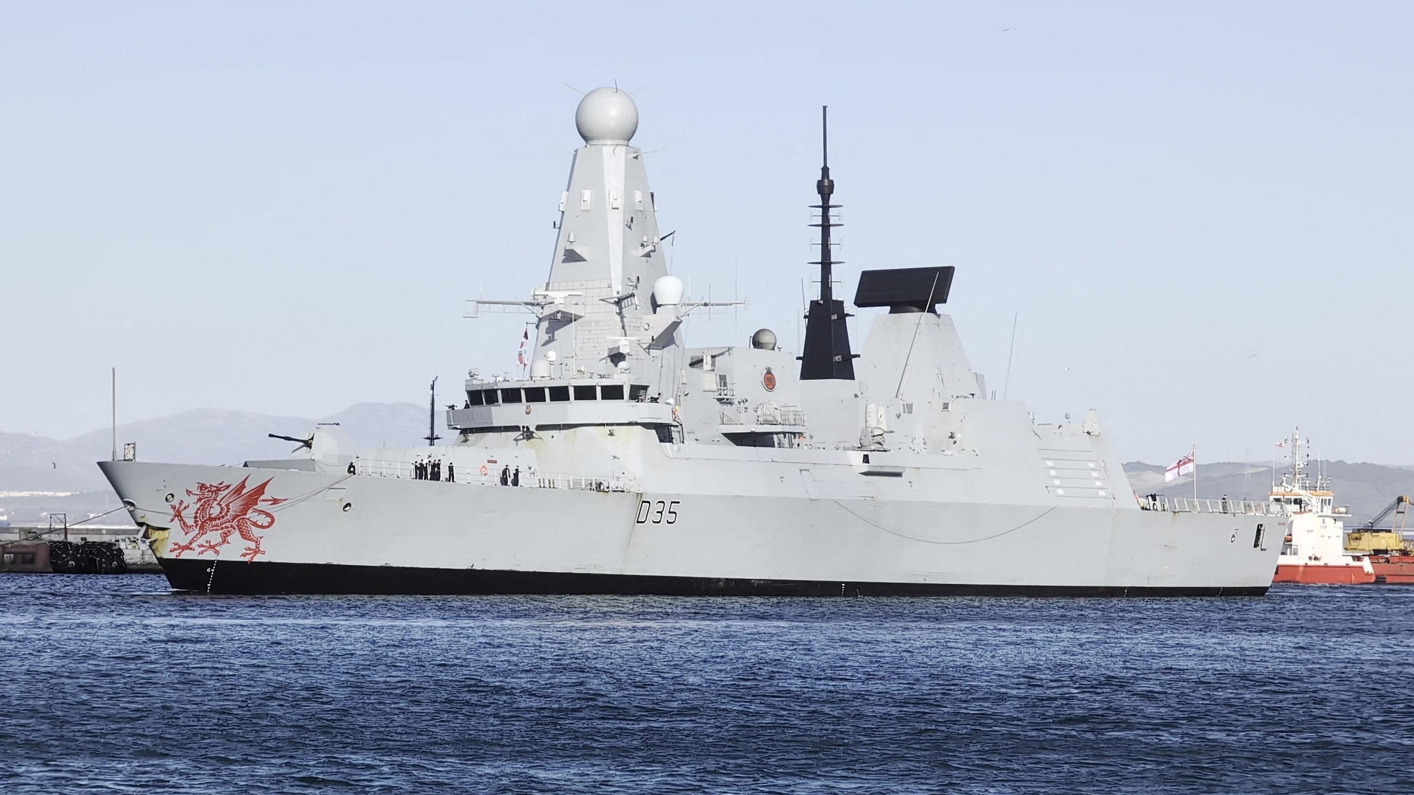 Navires indisponibles, fantassins en sous-nombre, gaspillage… Avec des armées à bout de souffle, le Royaume-Uni serait « en péril »