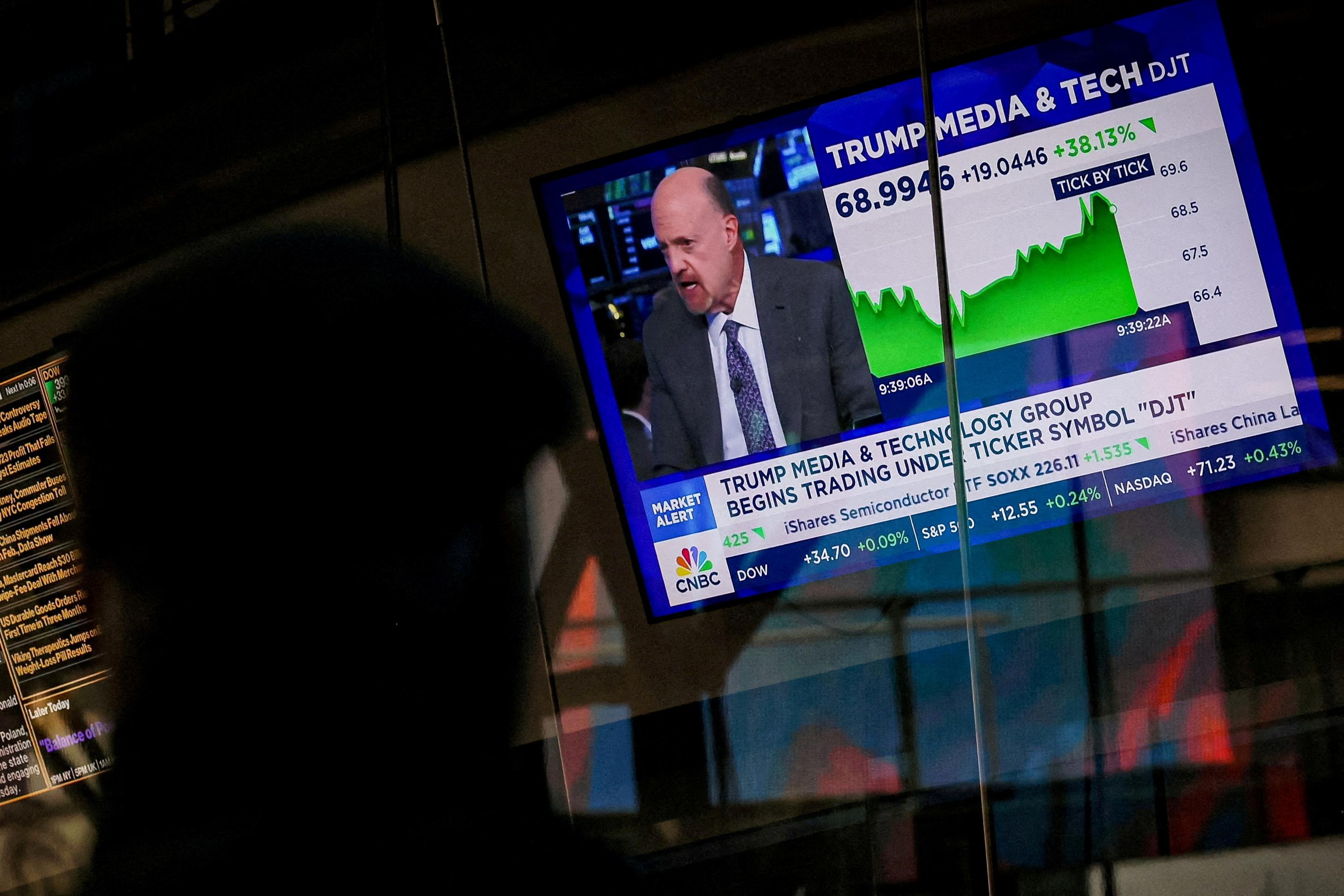 Truth Social : «plus de dix» investisseurs ont signé pour un accès prioritaire aux publications de Donald Trump