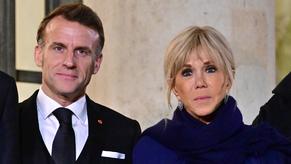 Emmanuel Macron accro  la cigarette lectronique ? Cette photo qui  interpelle