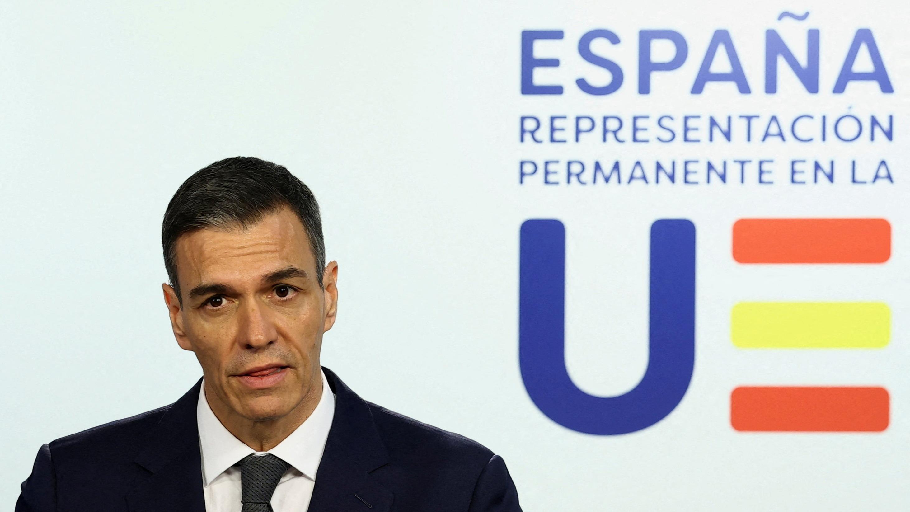 Sanchez Defends Migrant Regularisation Plan