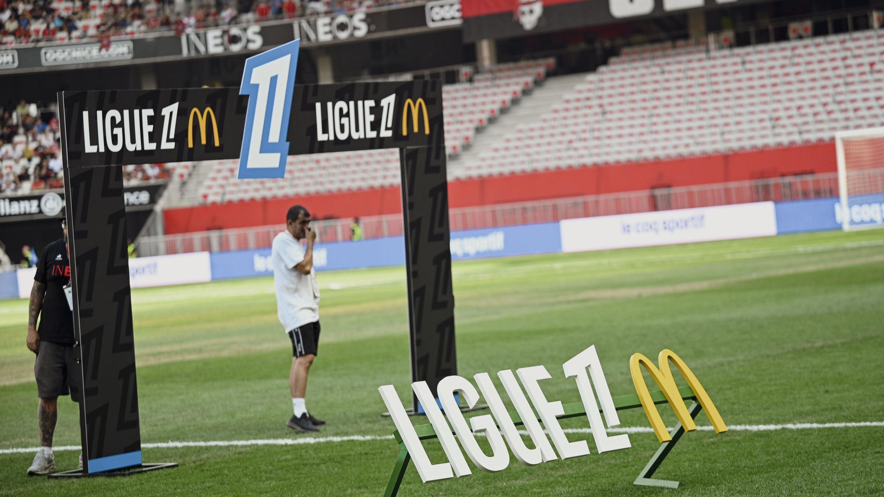 Ligue 1 : changée, la pelouse de l'Allianz Riviera est prête pour accueillir Nice-Saint-Etienne