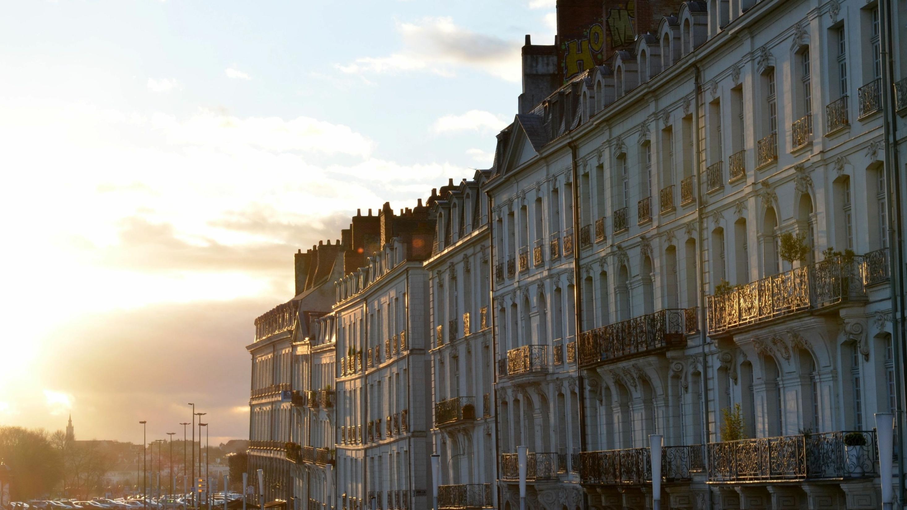 Si les prix de l’immobilier ancien se stabilisent en France (- 0,1 %), les valeurs continuent de refluer dans une ville comme Nantes.