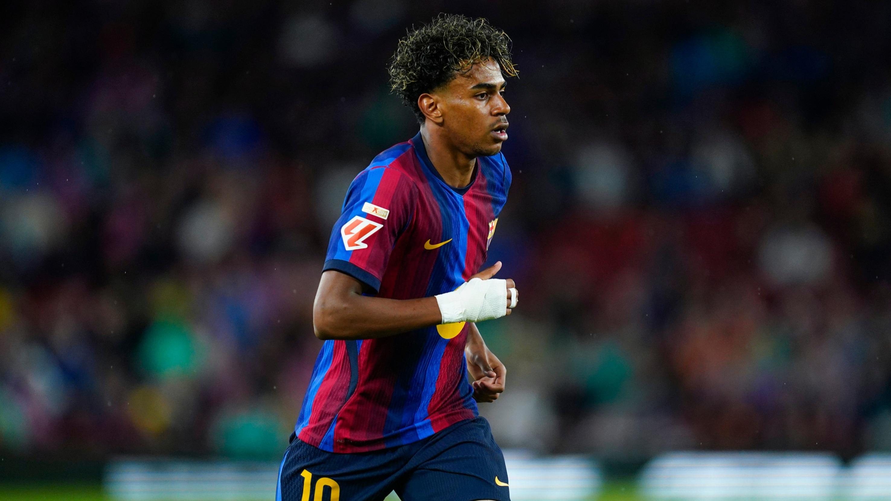 Liga : Raphinha et Lamine Yamal déchaînés, le Barça humilie Santander et poursuit son sans-faute