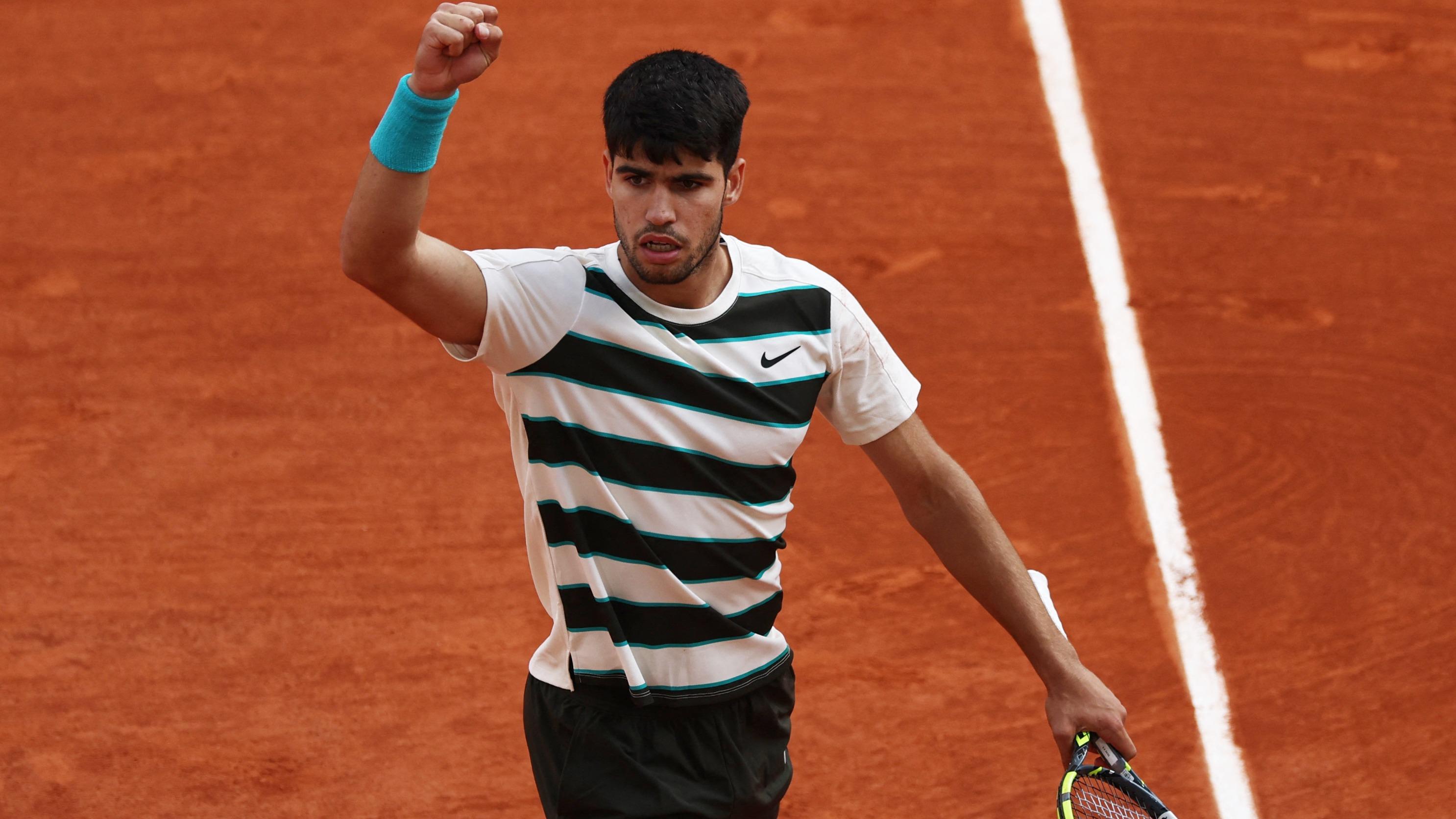 EN DIRECT - Roland-Garros : déchaîné, Alcaraz prend les devants dans le cinquième set, finale exceptionnelle sur le Chatrier