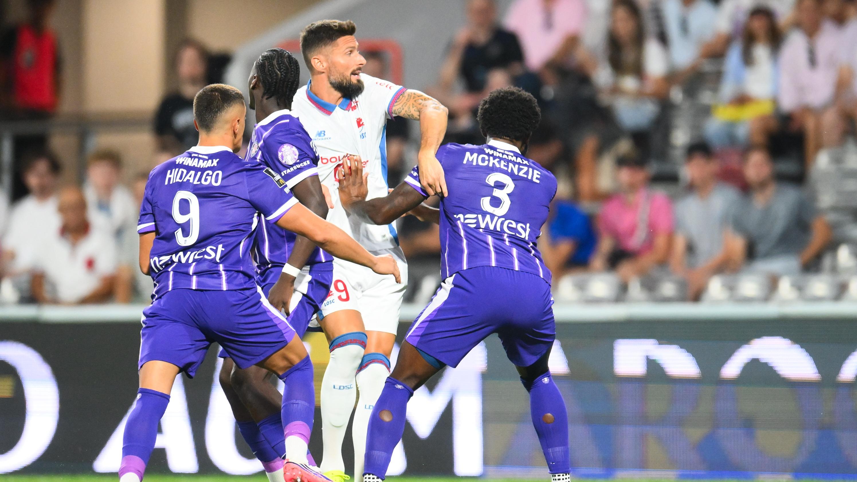 EN DIRECT - Toulouse-Lille : Giroud et Mbappé se montrent, début de match intense au Stadium