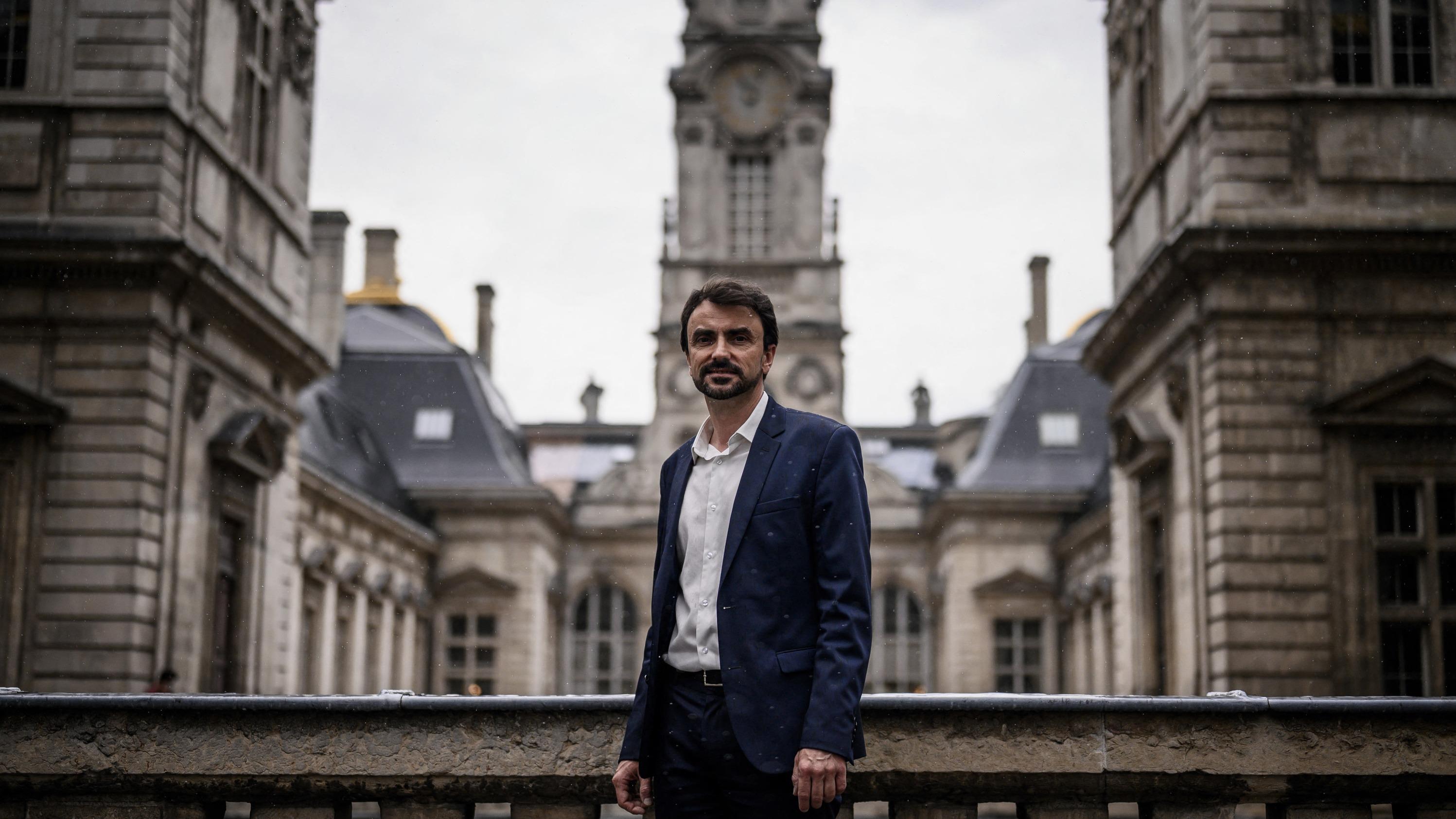 «Impératif que La Poste maintienne une présence significative à Lyon»&nbsp;: Grégory Doucet veut enrayer les fermetures de guichets