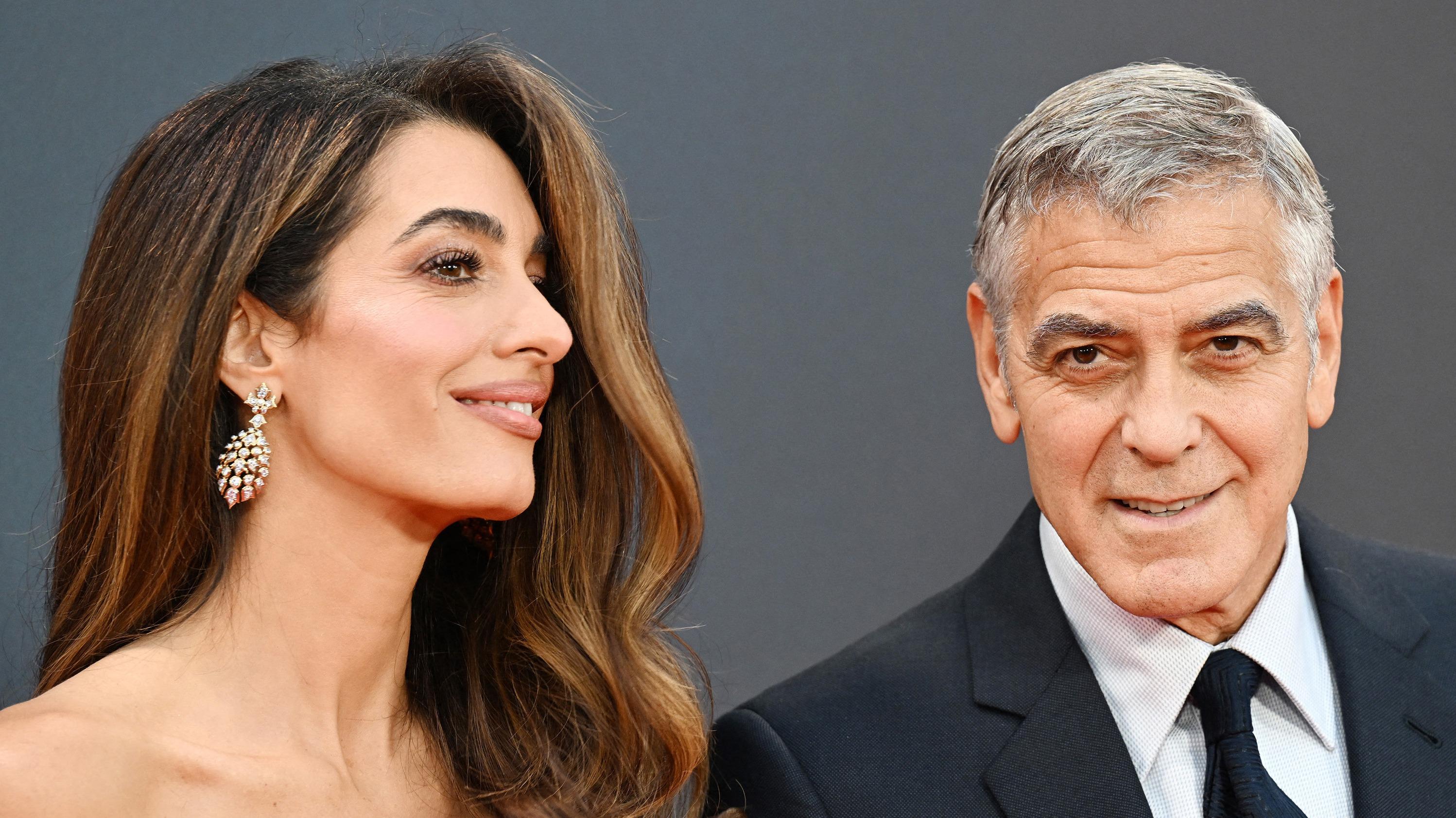 George Clooney, son épouse Amal Almandin et leurs enfants naturalisés français
