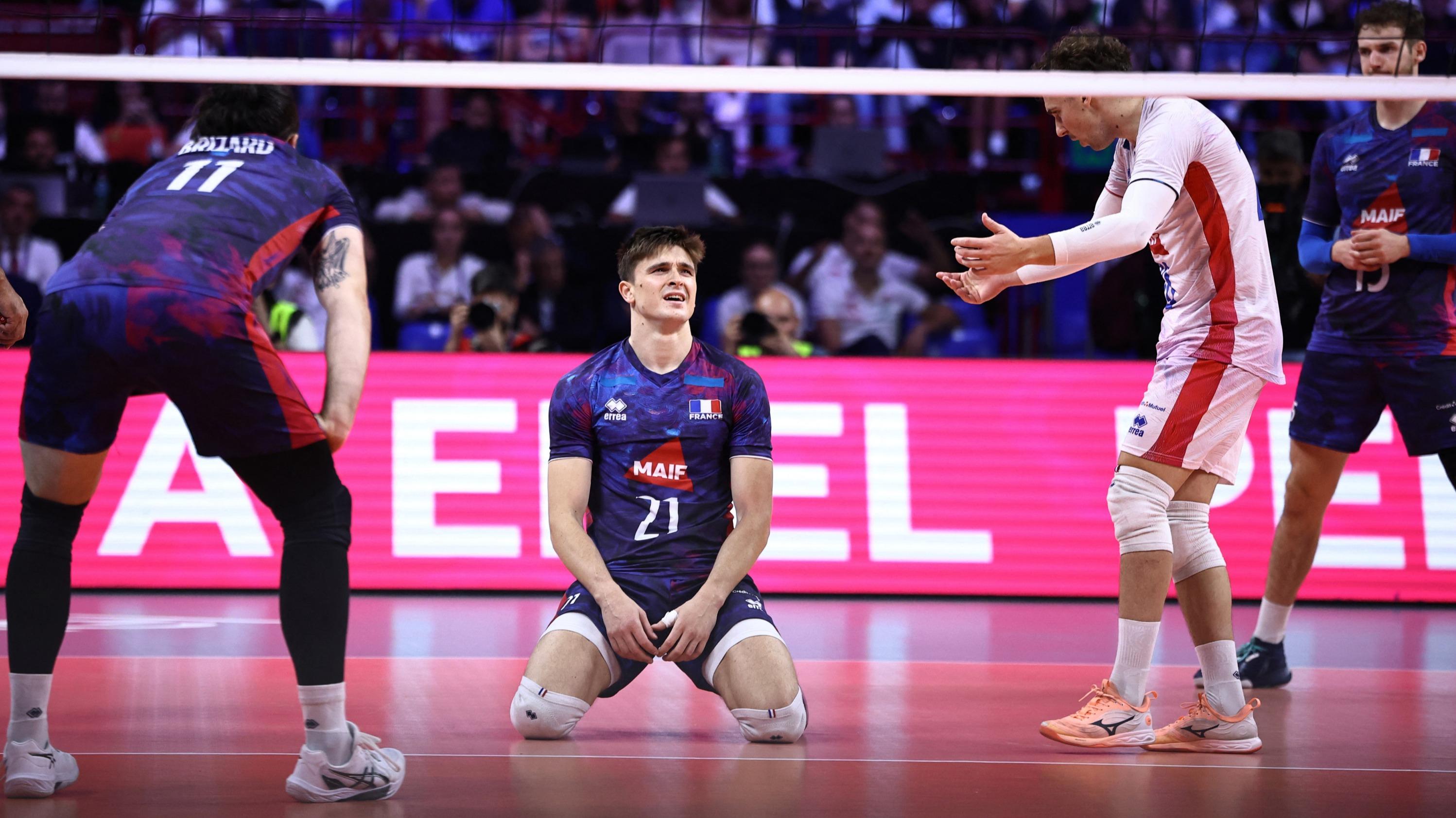 Euro de volley : le parcours des Bleus «est grand et va nous servir pour la suite», retient Théo Faure