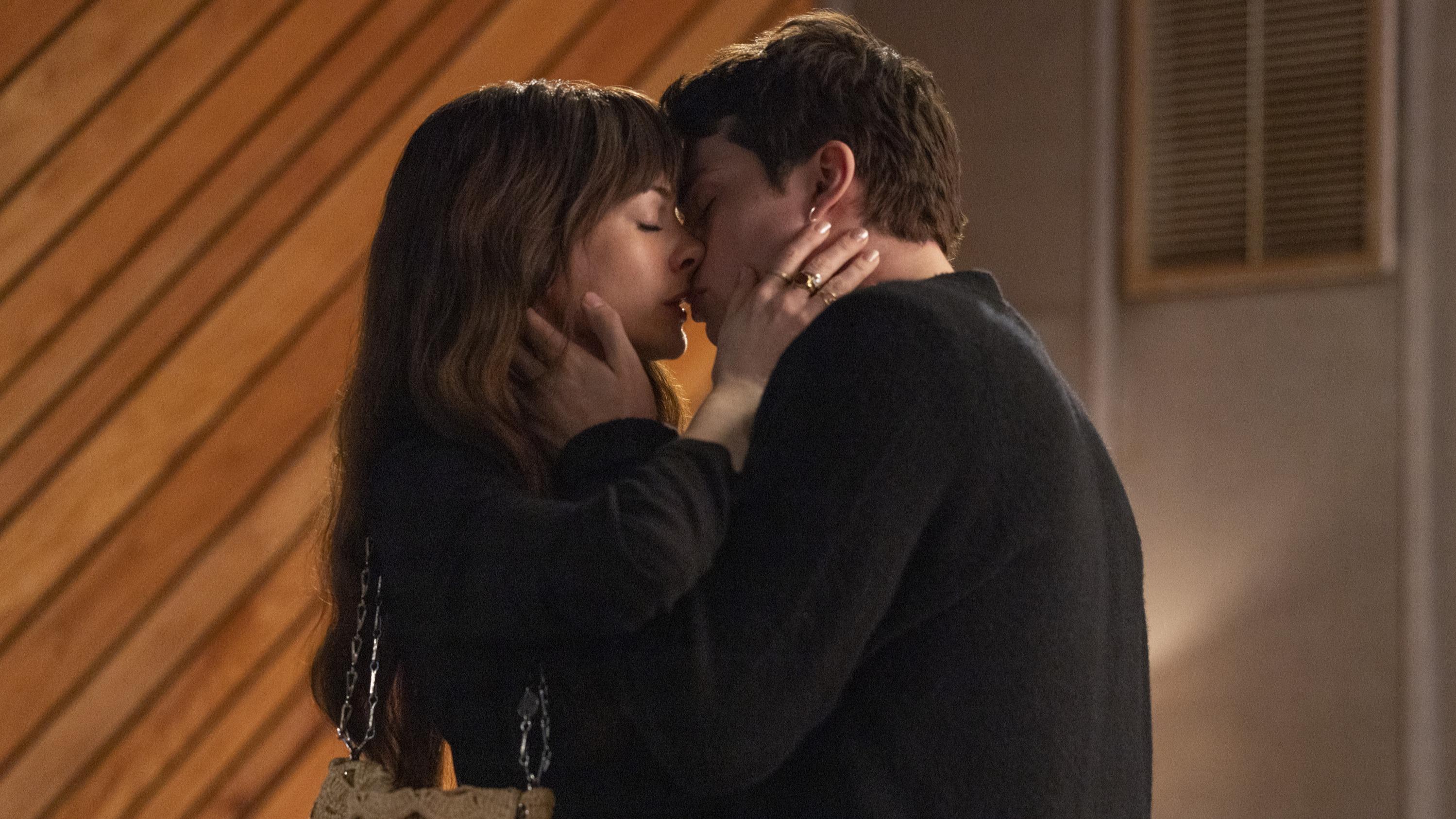 Audiences du 10 mai 2026 : la comédie romantique avec Anne Hathaway diffusée sur TF1 enregistre-t-elle un bon score ? — Cinéma & Films