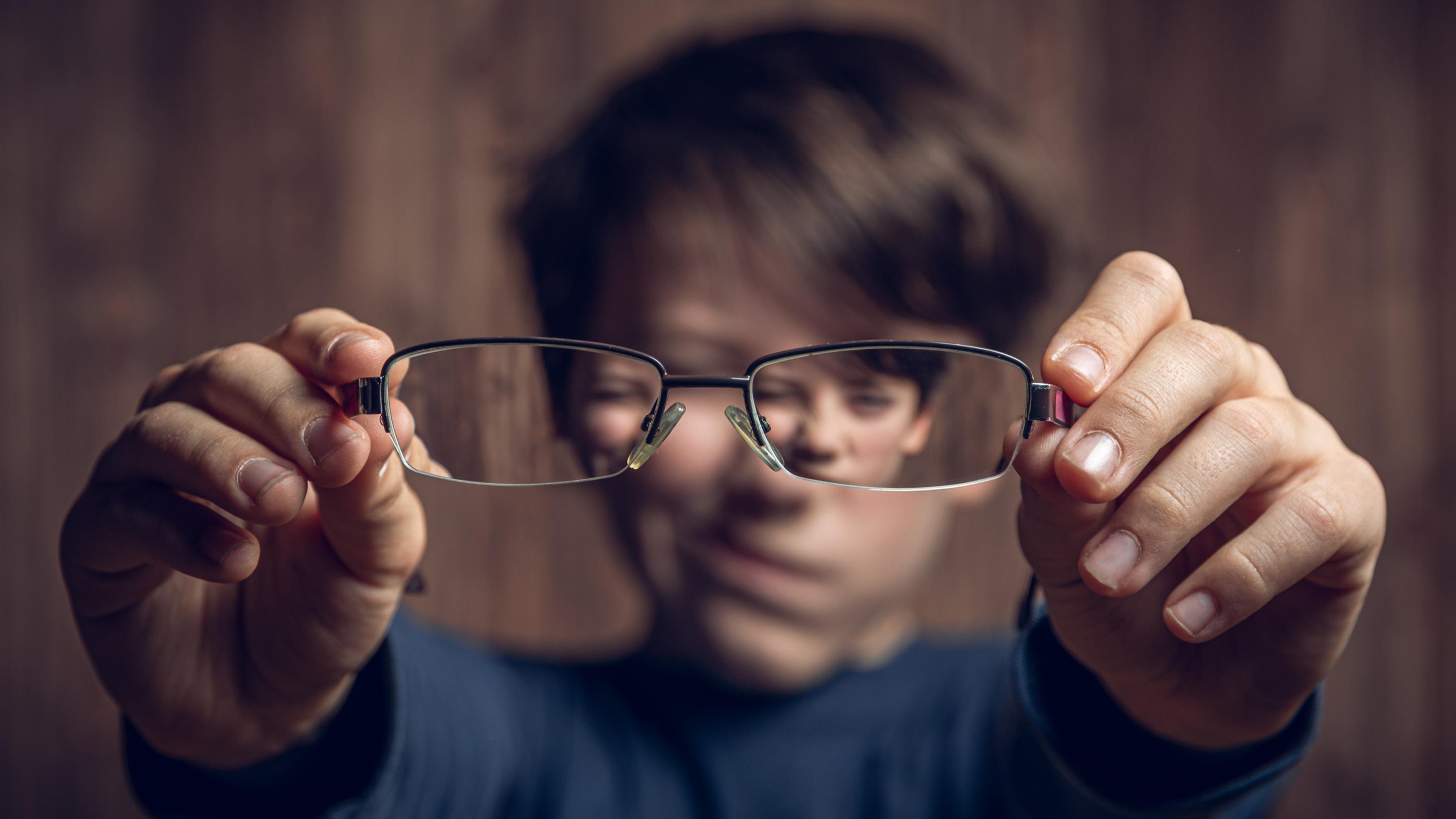 «C’est une vraie maladie» : entre 8 et 12 ans, le nombre d’enfants myopes triple