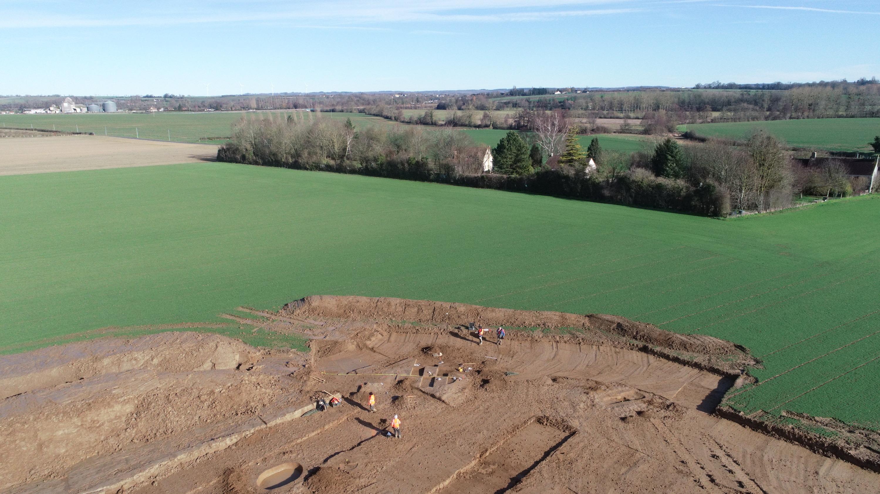« Ce type de tombe est rarissime » : dans l’Orne, la découverte d’une sépulture princière « d’un intérêt scientifique fabuleux » vieille de 4 000 ans
