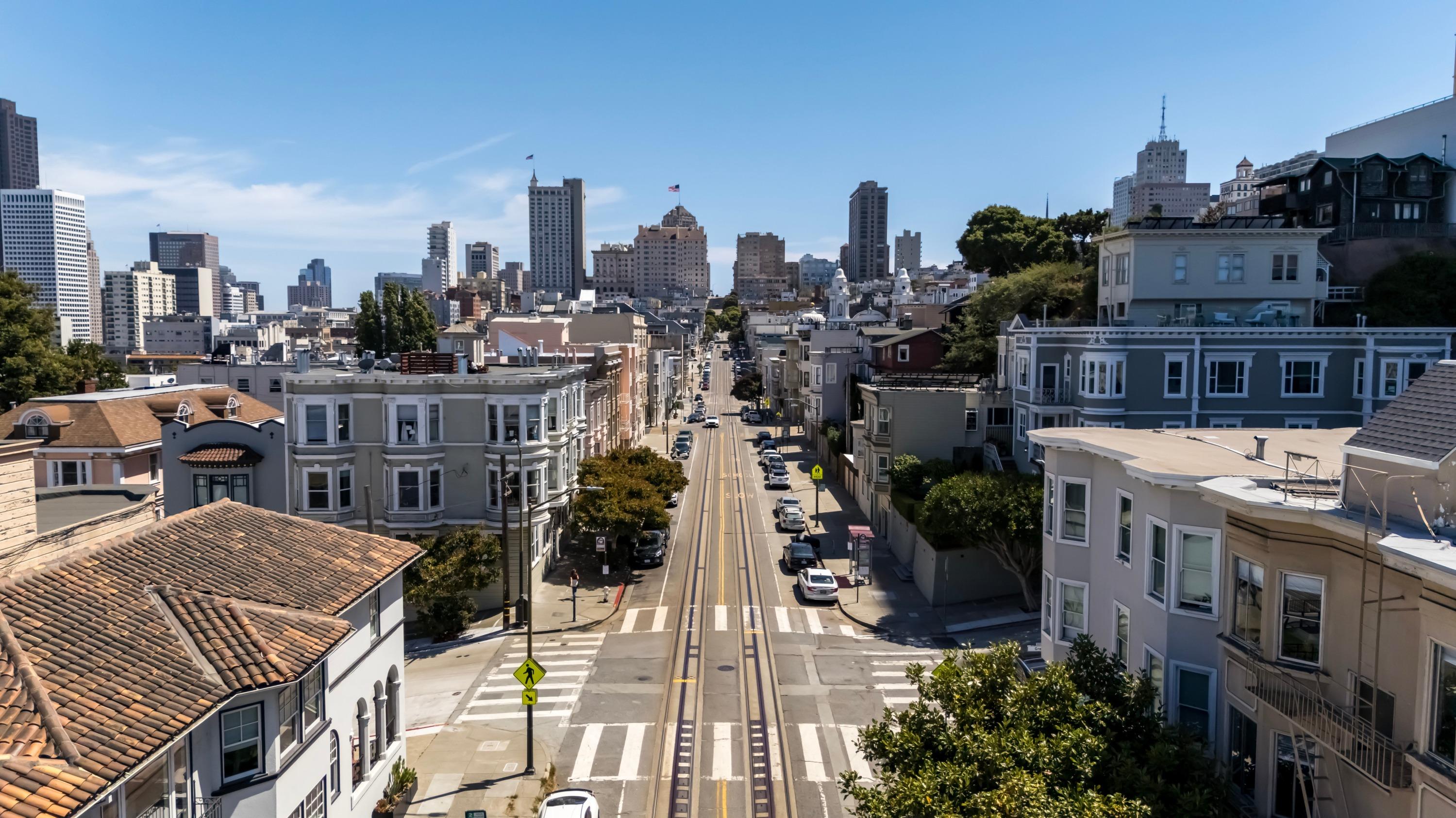 «Il y a un sérieux bug lorsqu’il s’agit d’acheter une propriété» : à San Francisco, le boom de l’IA fait fuir les classes moyennes