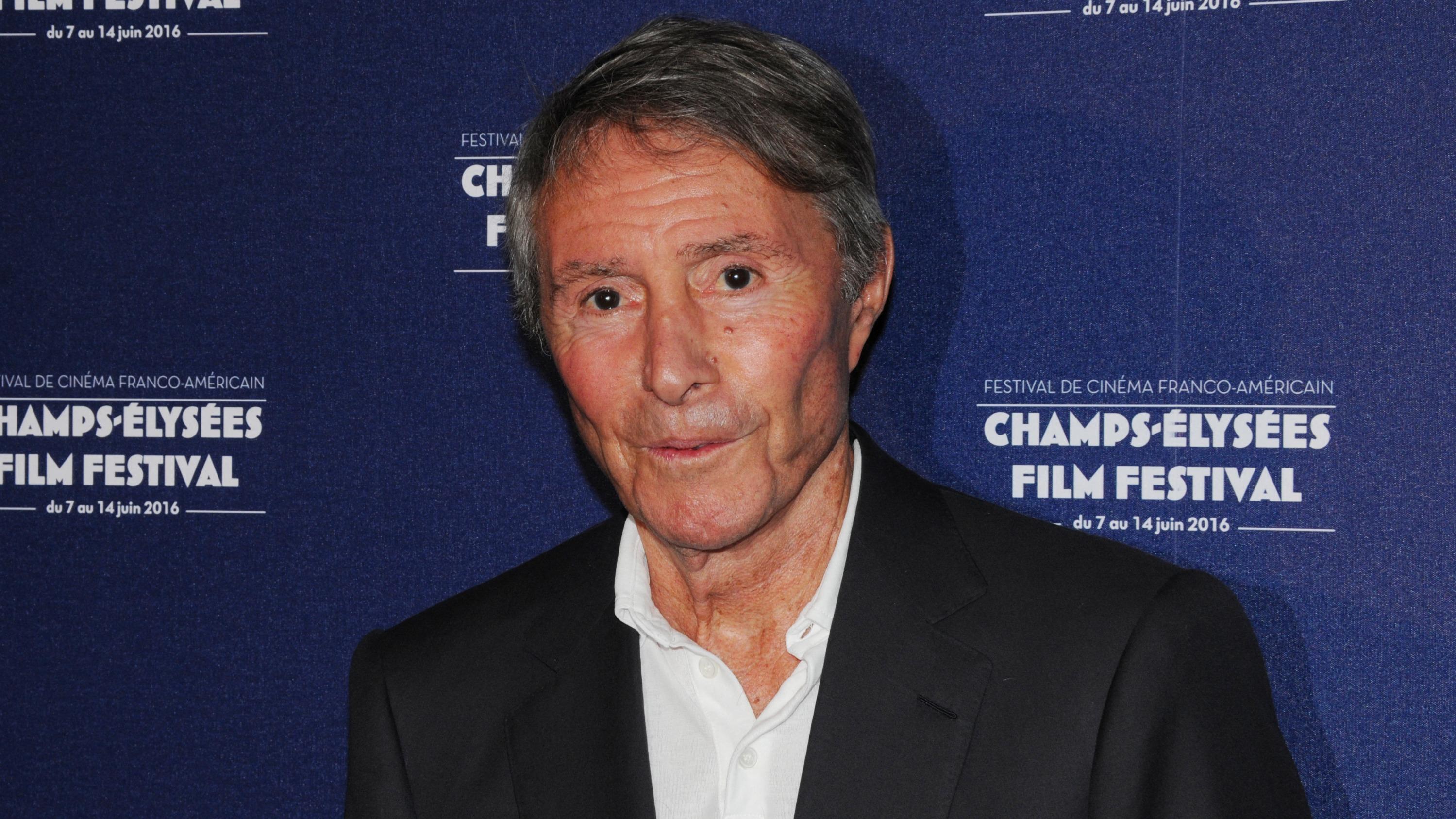 Espace Des Arts Cinéma Francis Veber Francis Veber met en scène un journaliste dépressif pour son retour au  théâtre