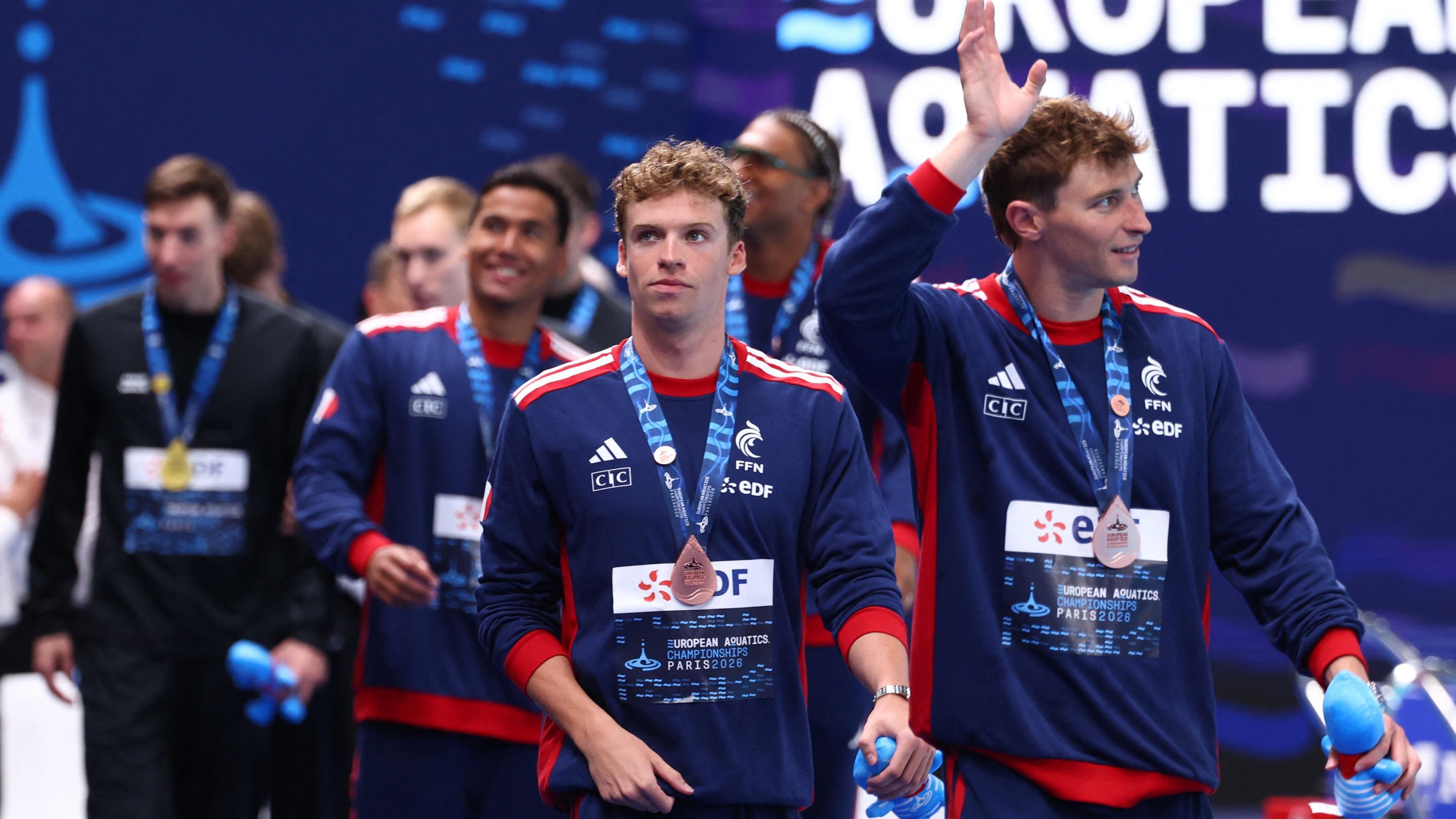 Natation : Portée par Léon Marchand (mais pas que), la France brille à deux ans des Jeux Olympiques