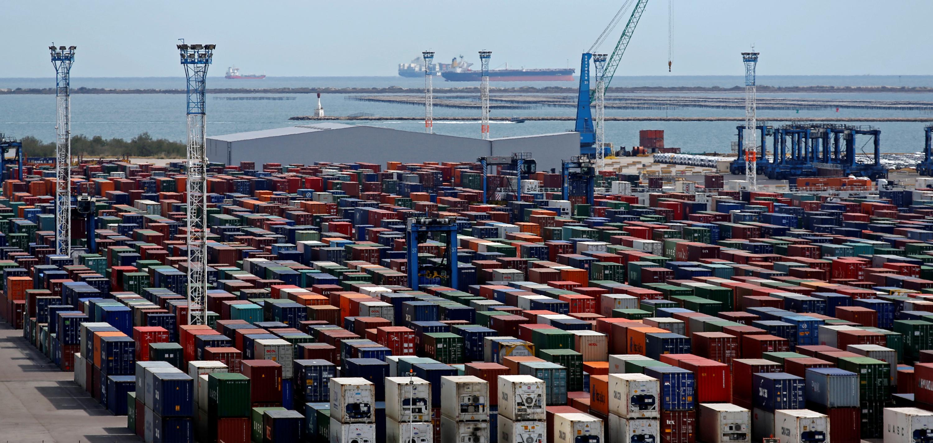 De la Porsche volée au garagiste véreux : à Marseille, les autorités frappent les filières d’exportation de voitures à destination du Maghreb