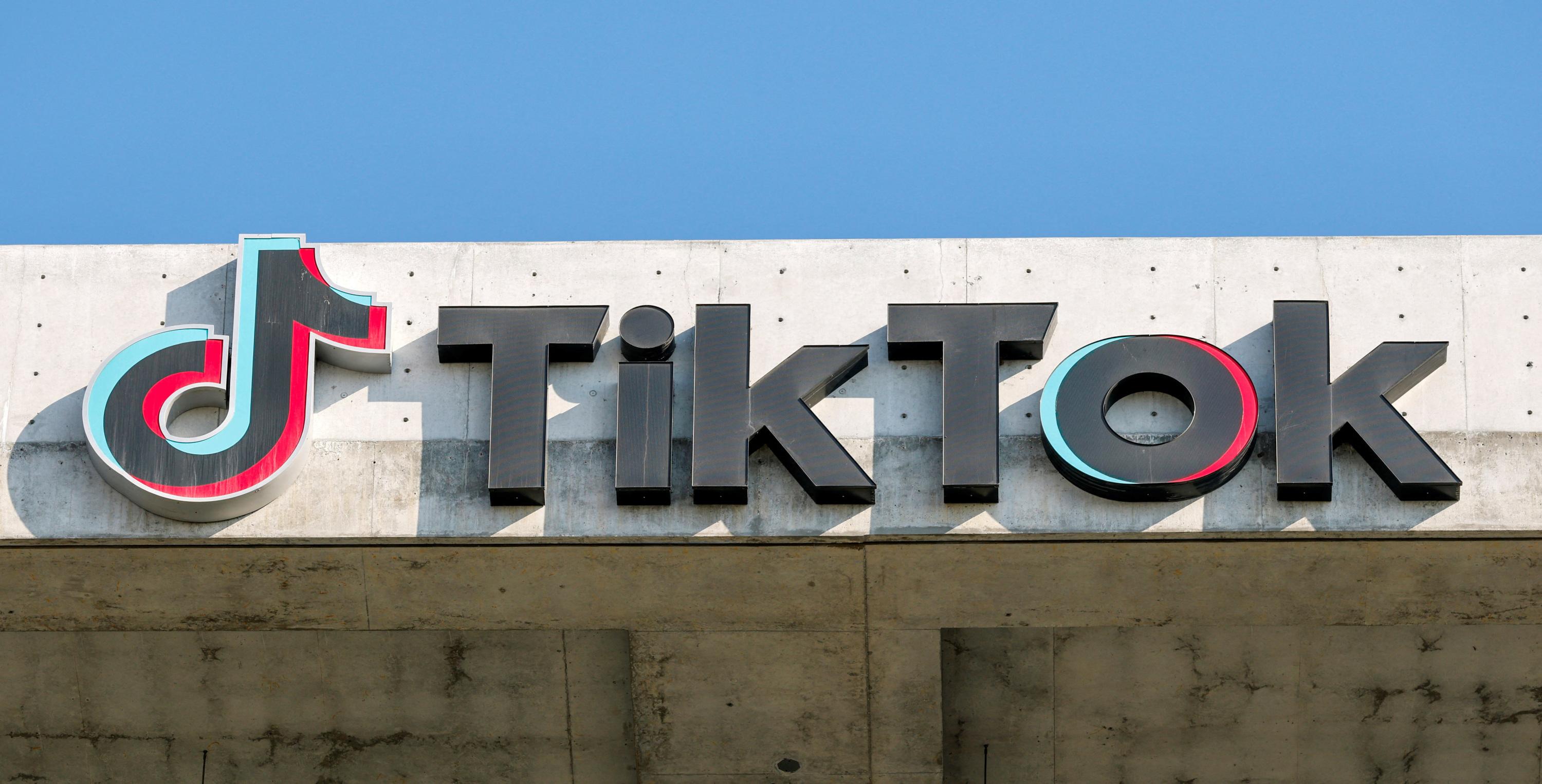 TikTok inaccessible aux États-Unis, mais Trump annonce un décret lundi pour suspendre l’interdiction du réseau social