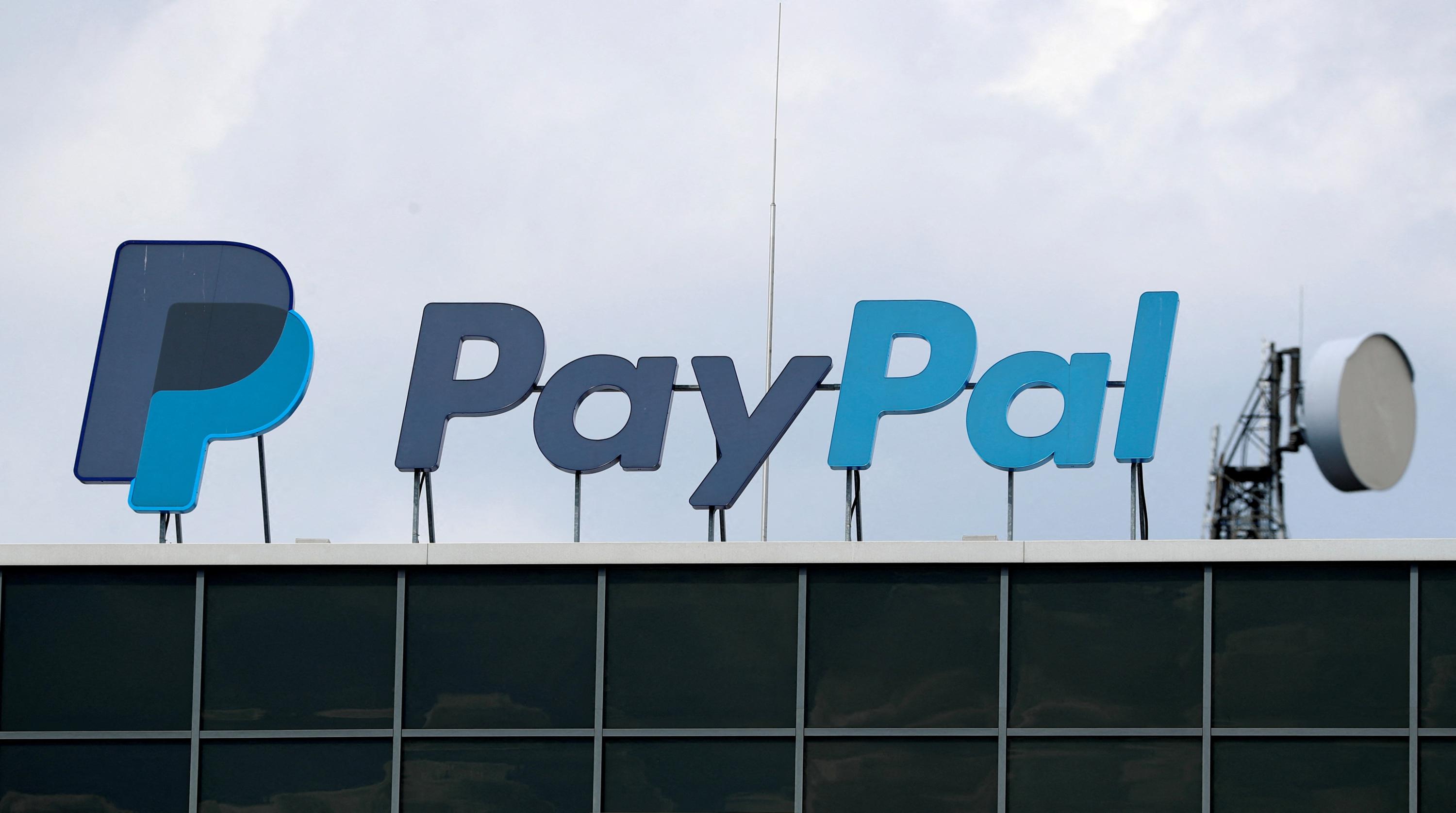 « Une belle entreprise très dévalorisée en Bourse » : PayPal, le pionnier du paiement numérique devenu proie