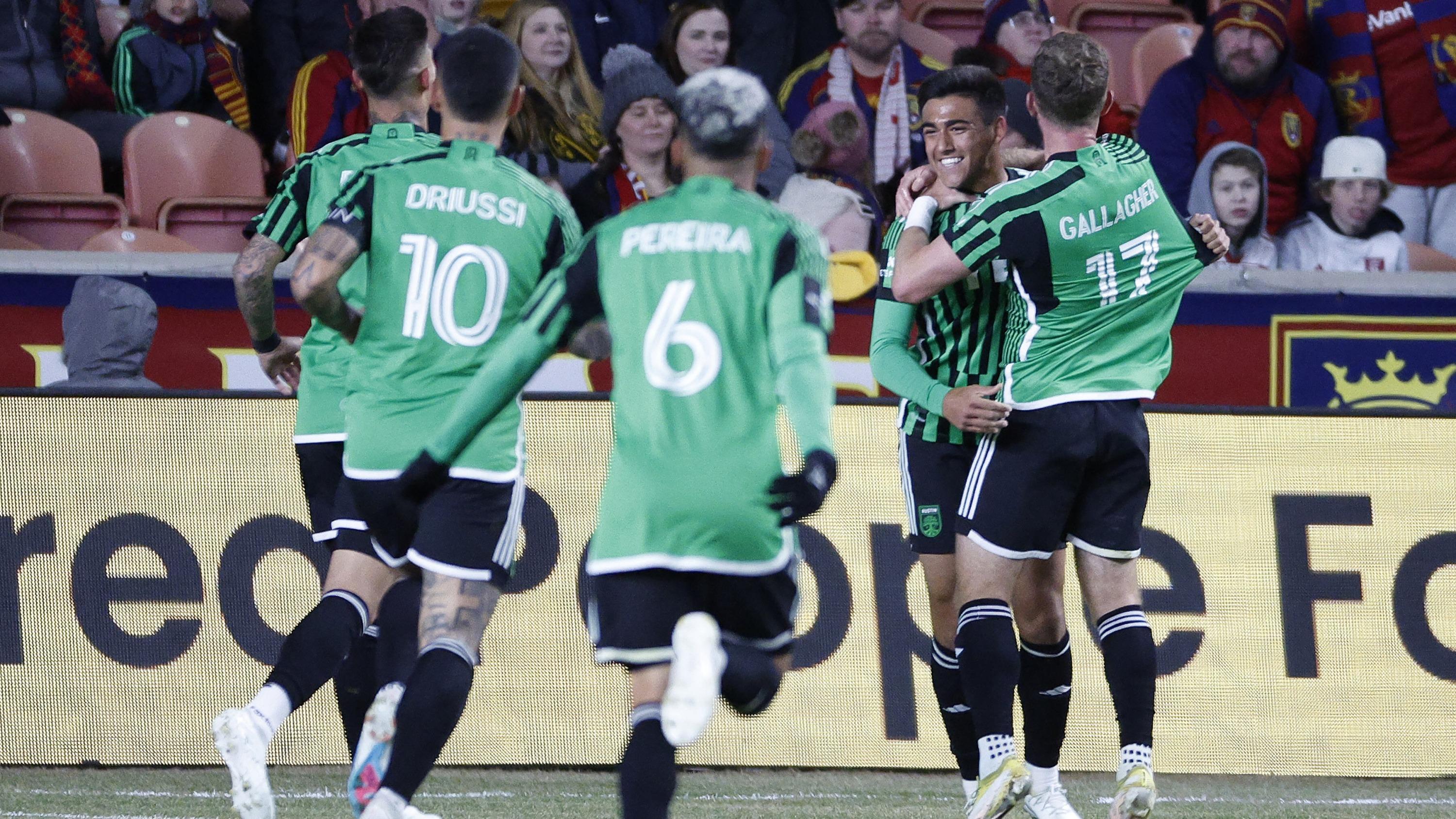 Foot : premier but en MLS pour Owen Wolff, 18 ans, entraîné par son père (vidéo)