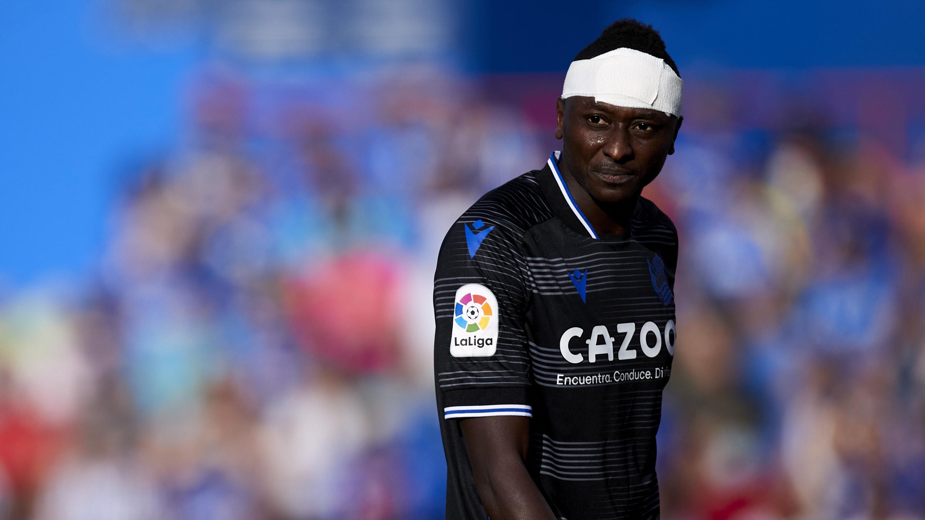 CAN: le Nigeria perd son buteur de la Real Sociedad Umar Sadiq, blessé