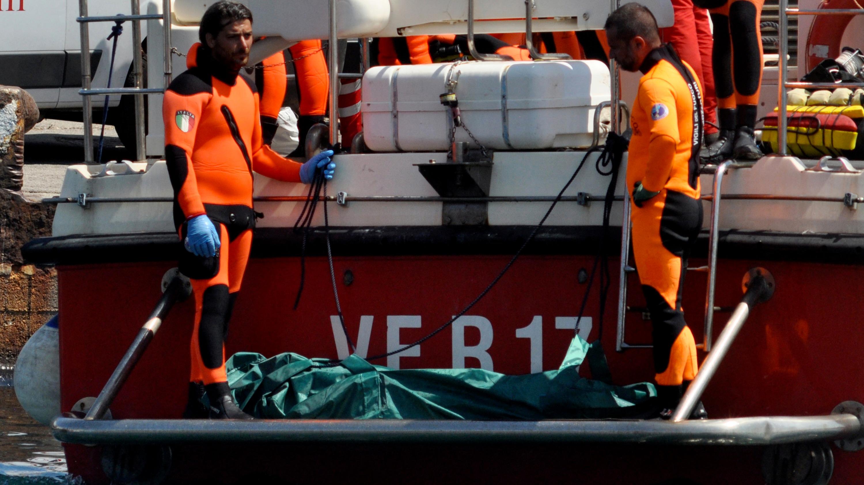 Naufrage du Bayesian en Sicile : au moins quatre des six victimes ont survécu dans une poche d’air avant de mourir asphyxiées