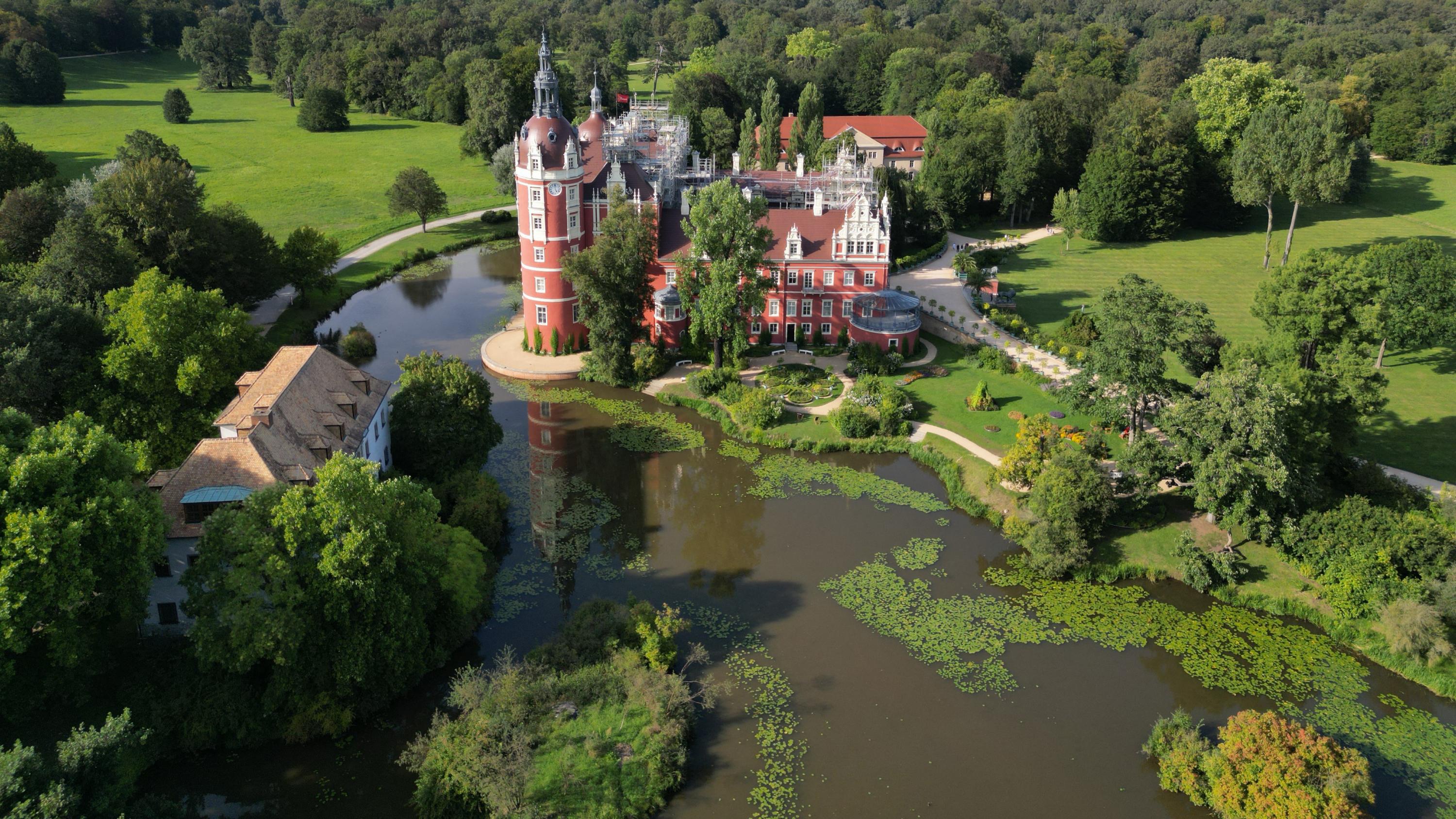 Les châteaux allemands luttent contre le dérèglement climatique qui menace leurs parcs