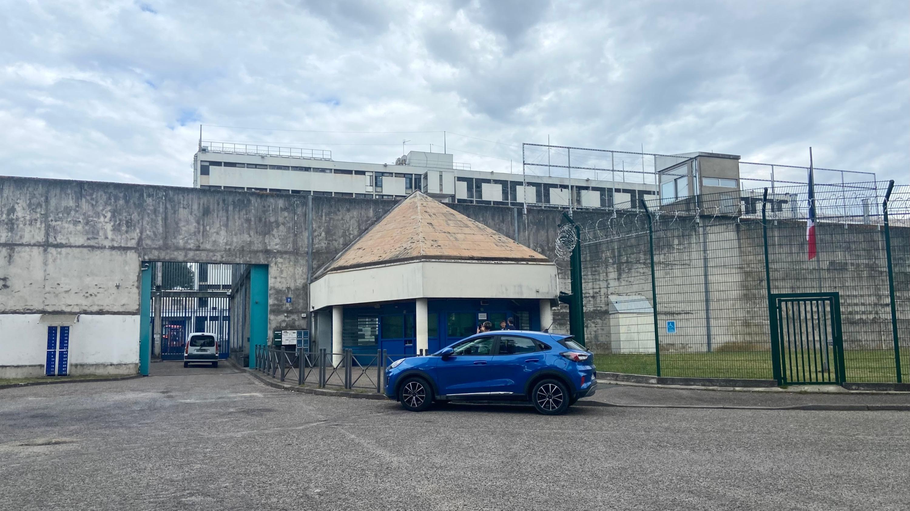 «Nous ne sommes pas en sécurité» : à la prison de Bordeaux-Gradignan, les agressions de surveillants se multiplient