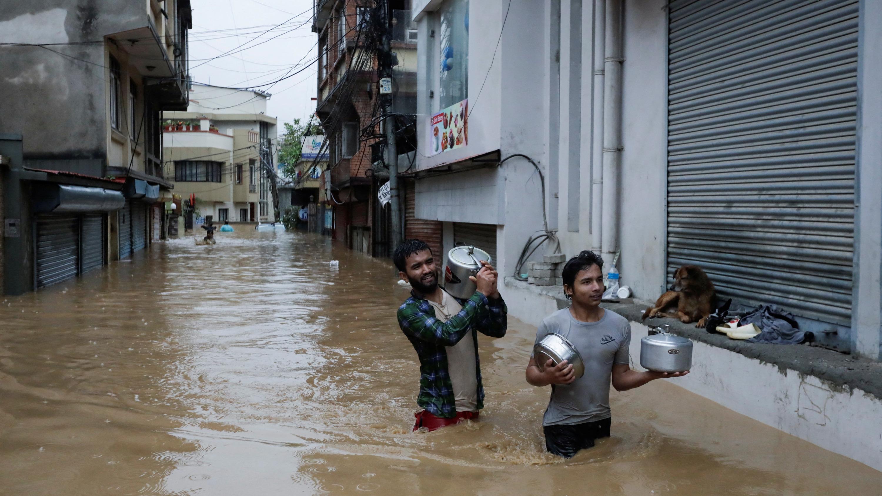 Inondations au Népal : le bilan grimpe à 192 morts et 31 disparus