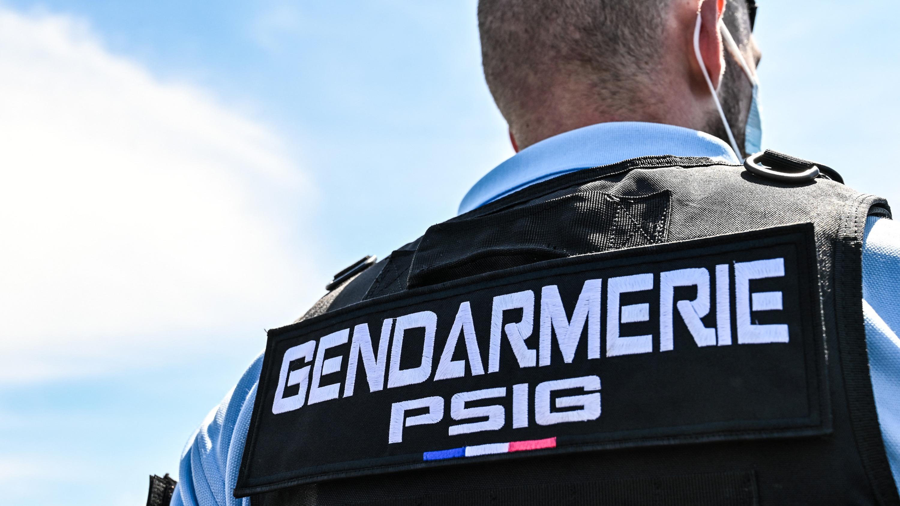 Refus d’obtempérer : 3 gendarmes blessés près de Nantes, leur véhicule renversé