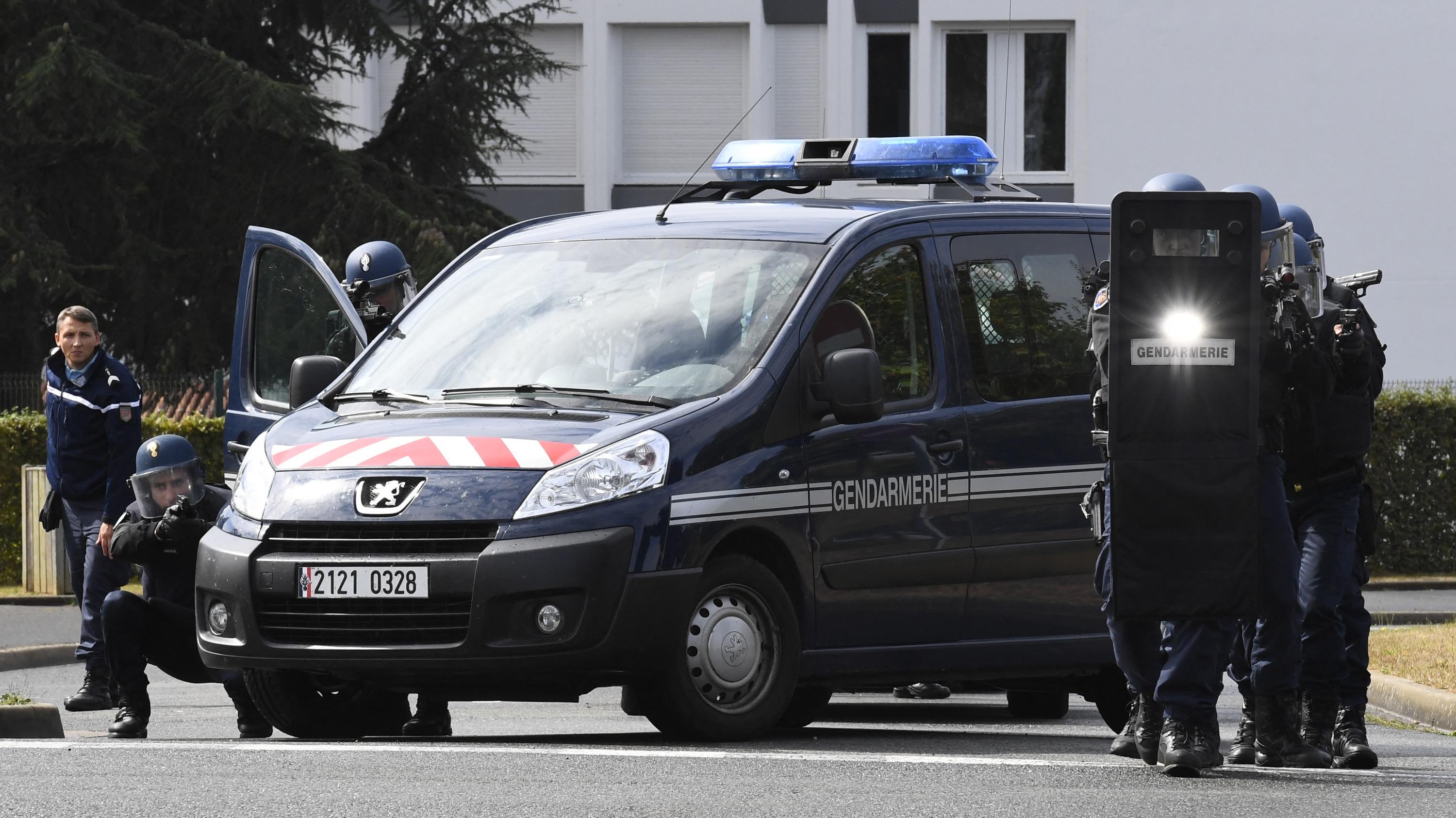 Près de Nantes : un homme armé arrêté après avoir séquestré son ex-conjointe