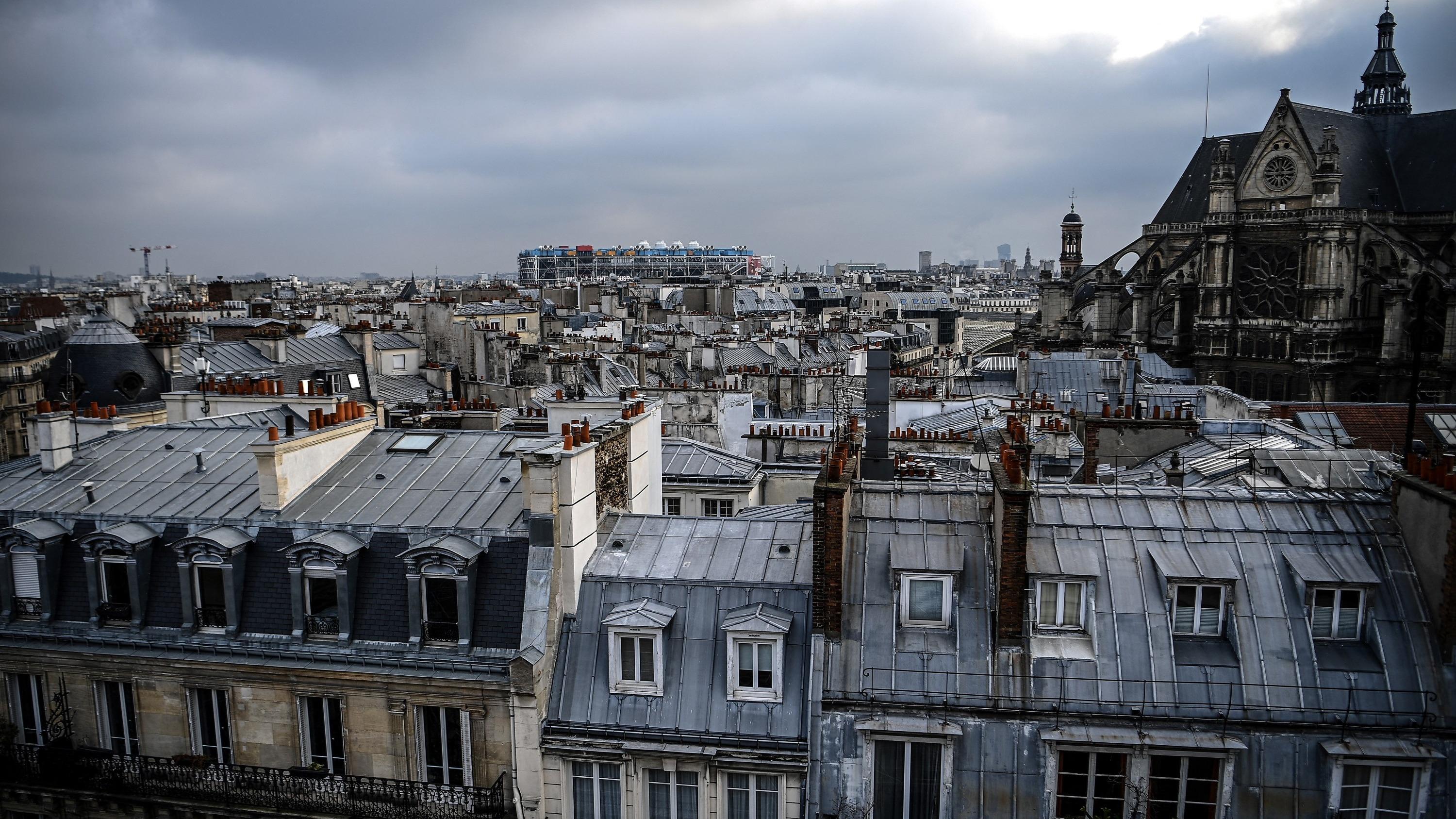 Le savoir-faire des couvreurs zingueurs de Paris classé au patrimoine de l’Unesco