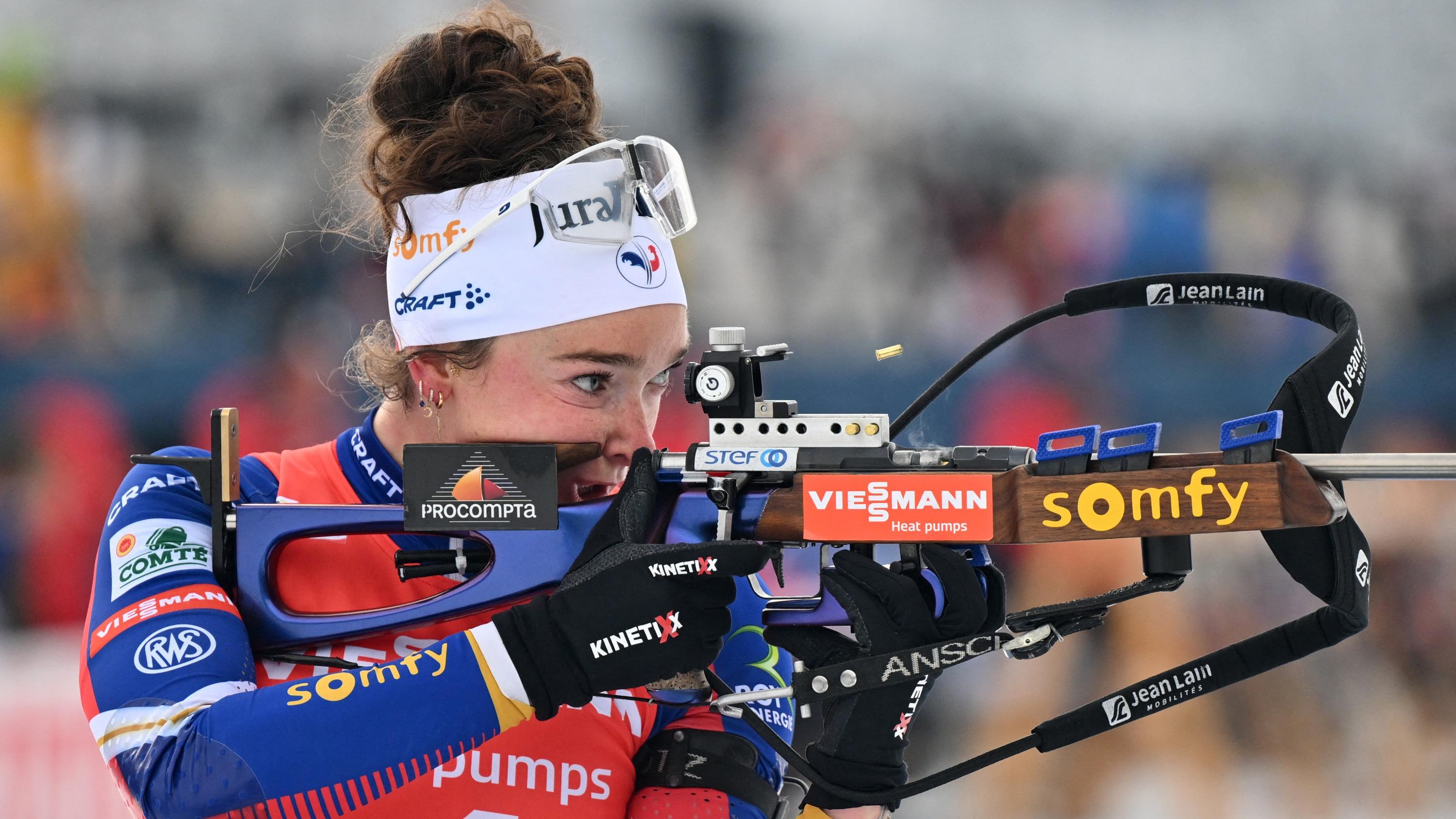 Biathlon : nouveau succès pour Lou Jeanmonnot qui remporte la poursuite de Hochfilzen