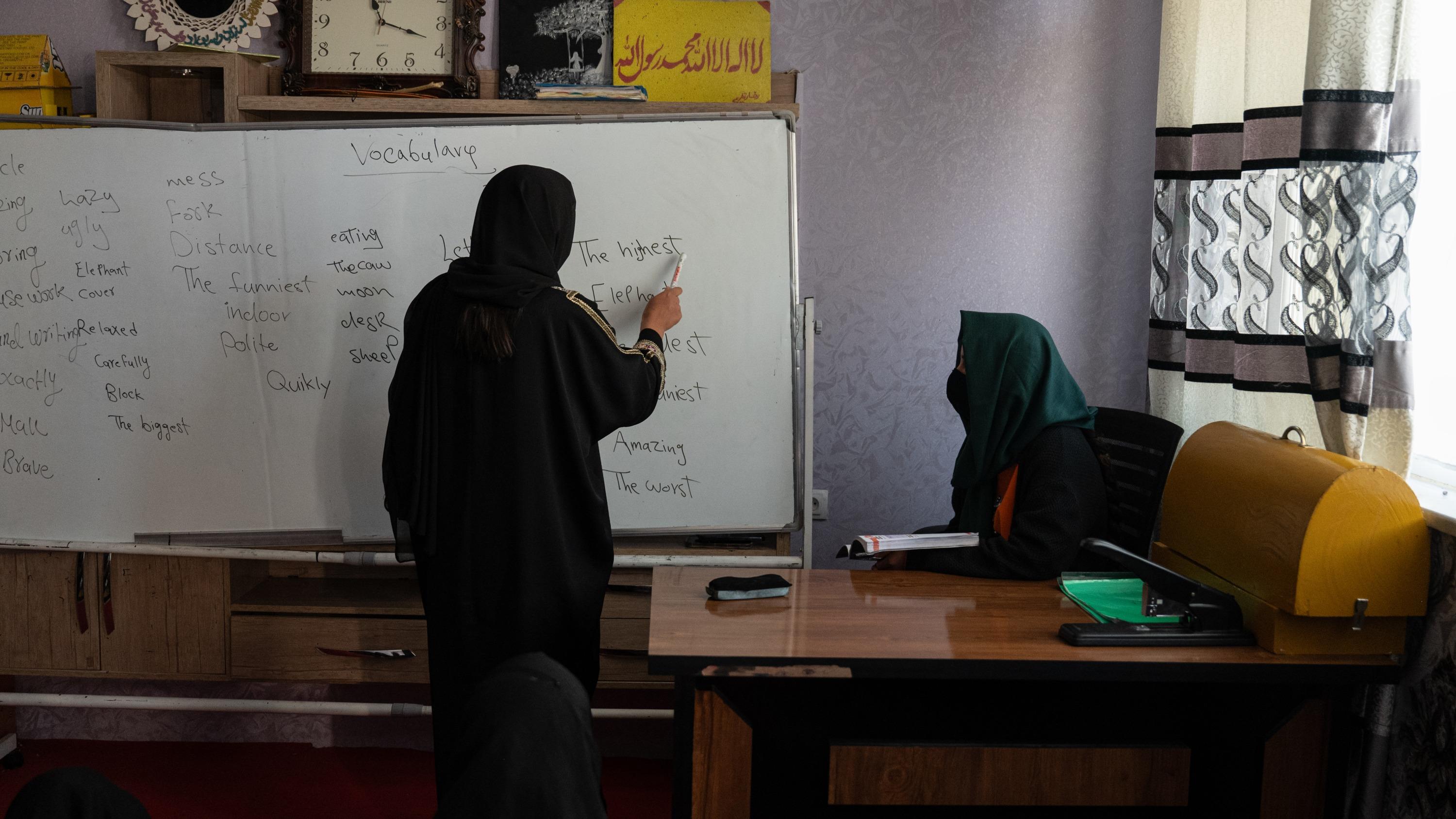 En Afghanistan, les femmes écrasées sous la loi toujours plus implacable des Talibans