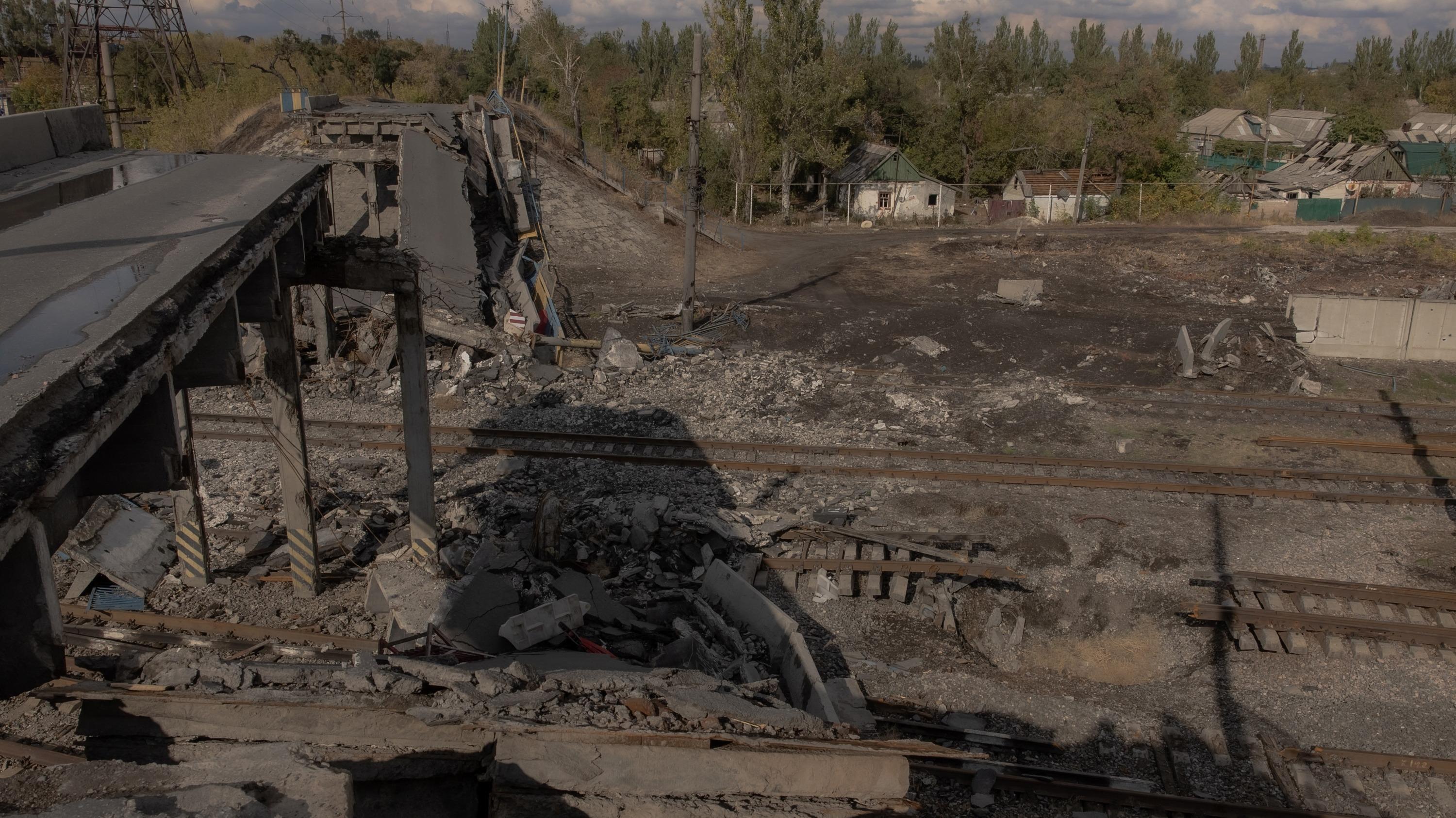 Guerre en Ukraine: sous pression de la Russie, les lignes de défense ukrainiennes se fissurent