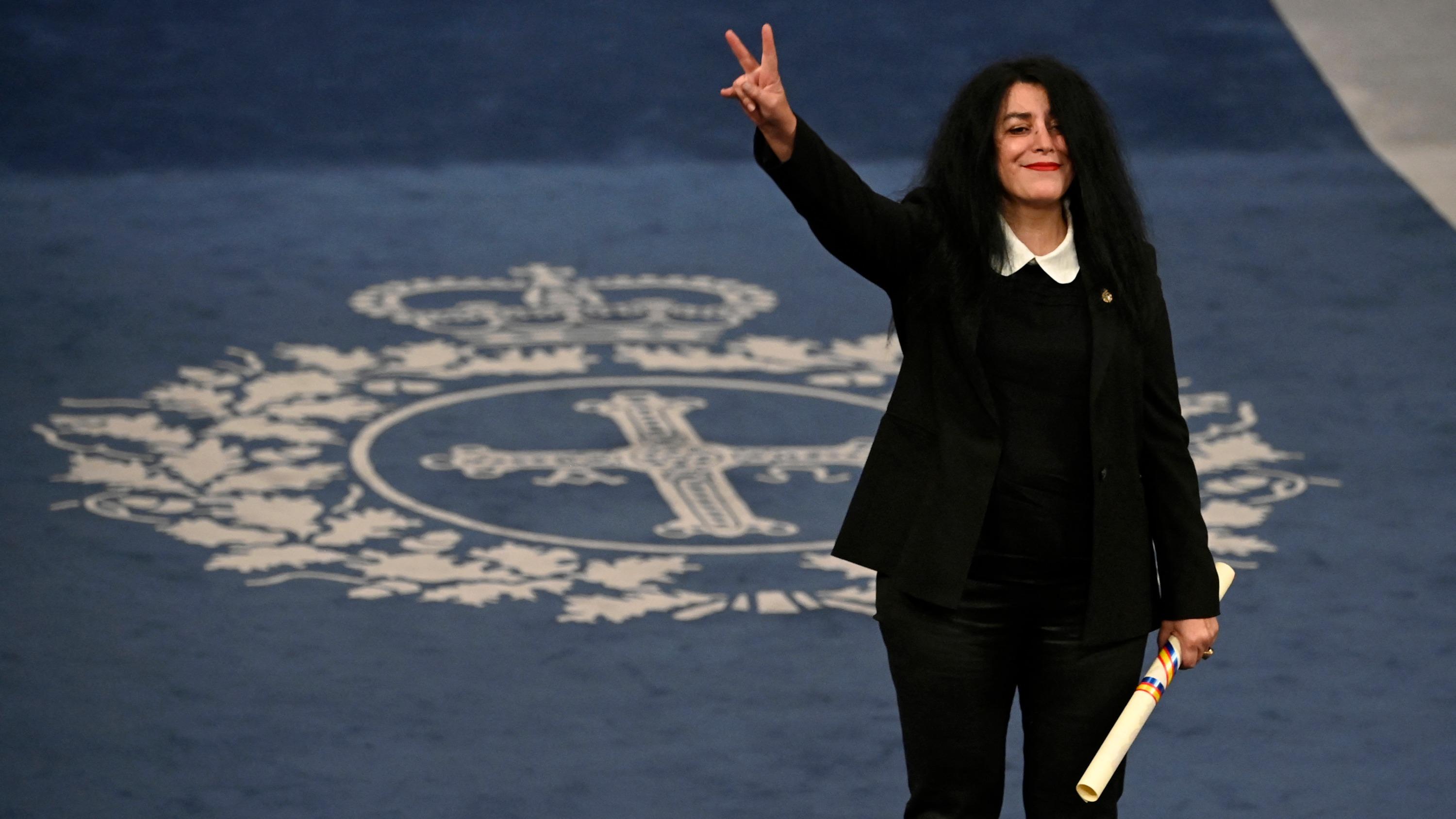 Marjane Satrapi refuse la légion d'honneur pour dénoncer l'«hypocrisie» de la France vis-à-vis de l'Iran