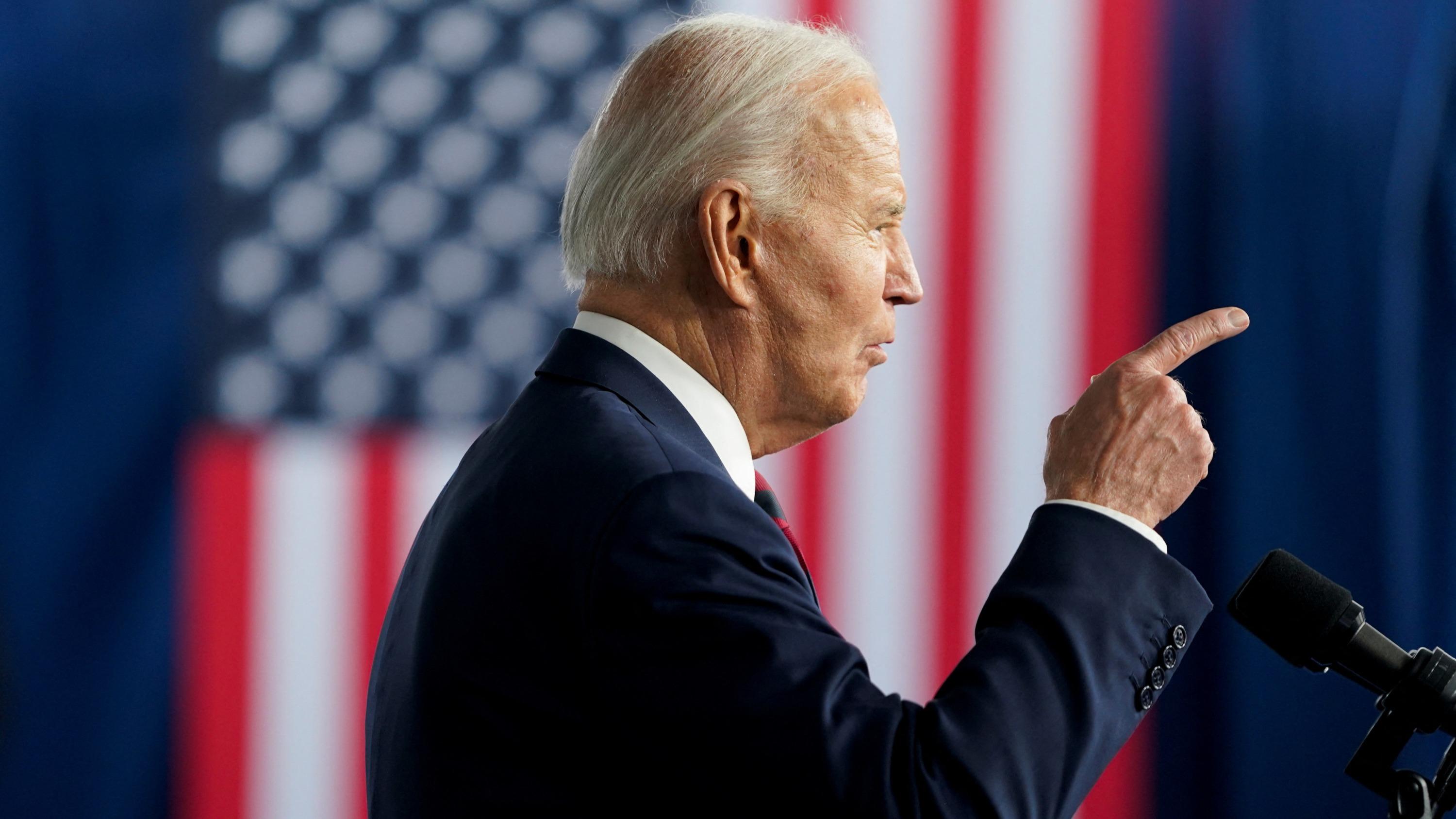 États-Unis : qu’est-ce qu’une grâce préventive, accordée par Joe Biden à certaines cibles de Donald Trump ?