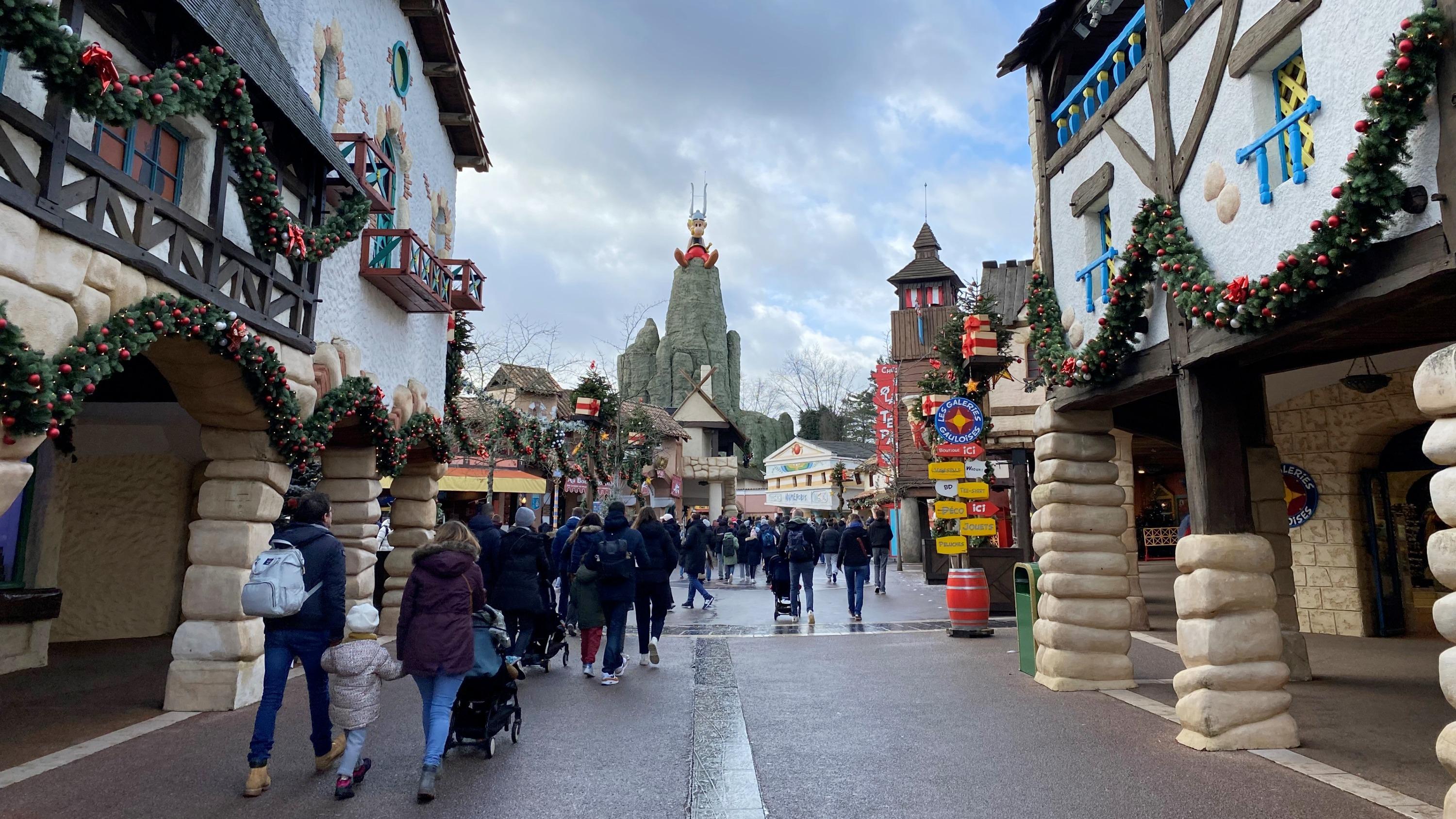 Le Parc Astérix victime d’une arnaque aux sites miroirs et à la vente de faux billets