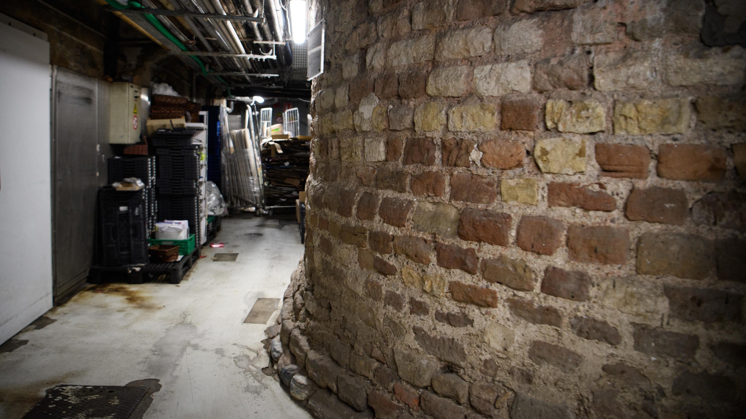 Une ruine romaine du IIIe siècle se cache dans les réserves d’un supermarché de Strasbourg