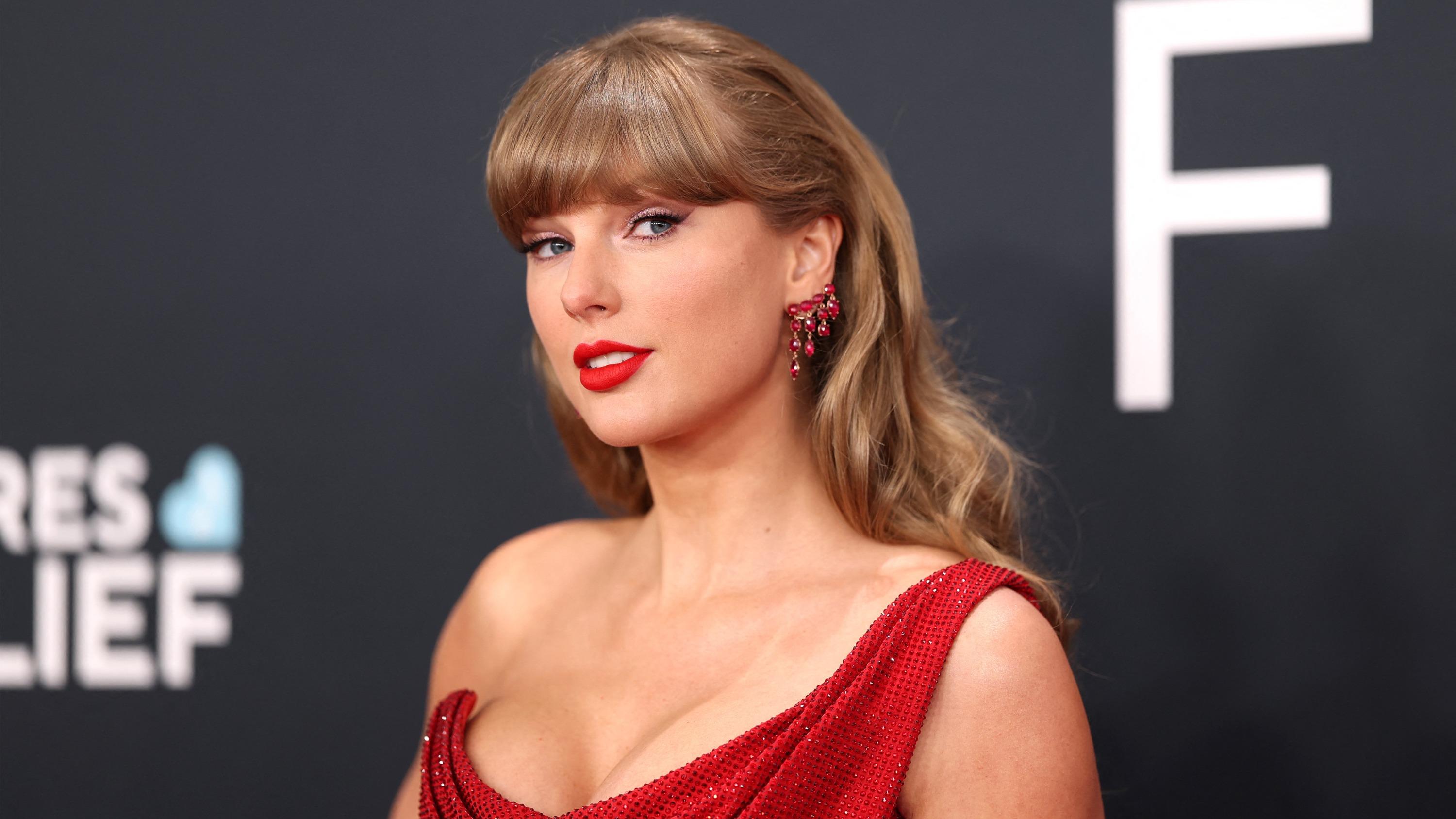 Taylor Swift sacrée artiste mondiale de l’année pour la troisième fois consécutive