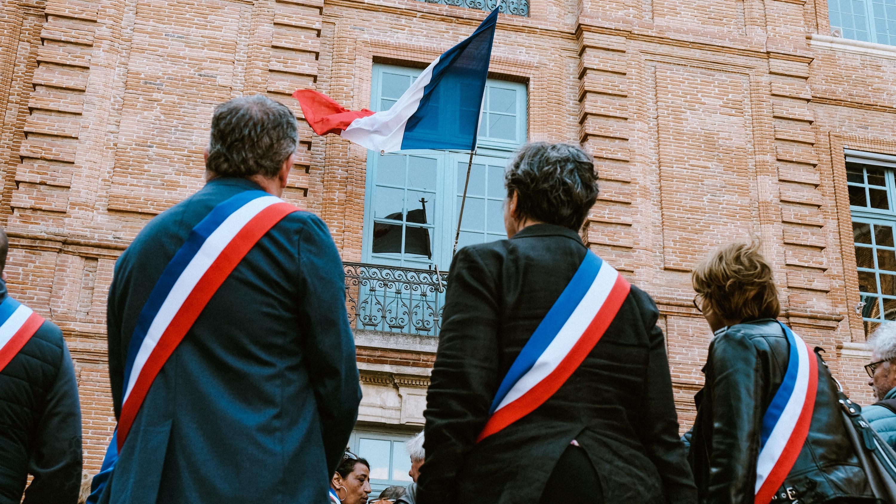 À moins d’un an des municipales, les partis face à la grande crise des vocations