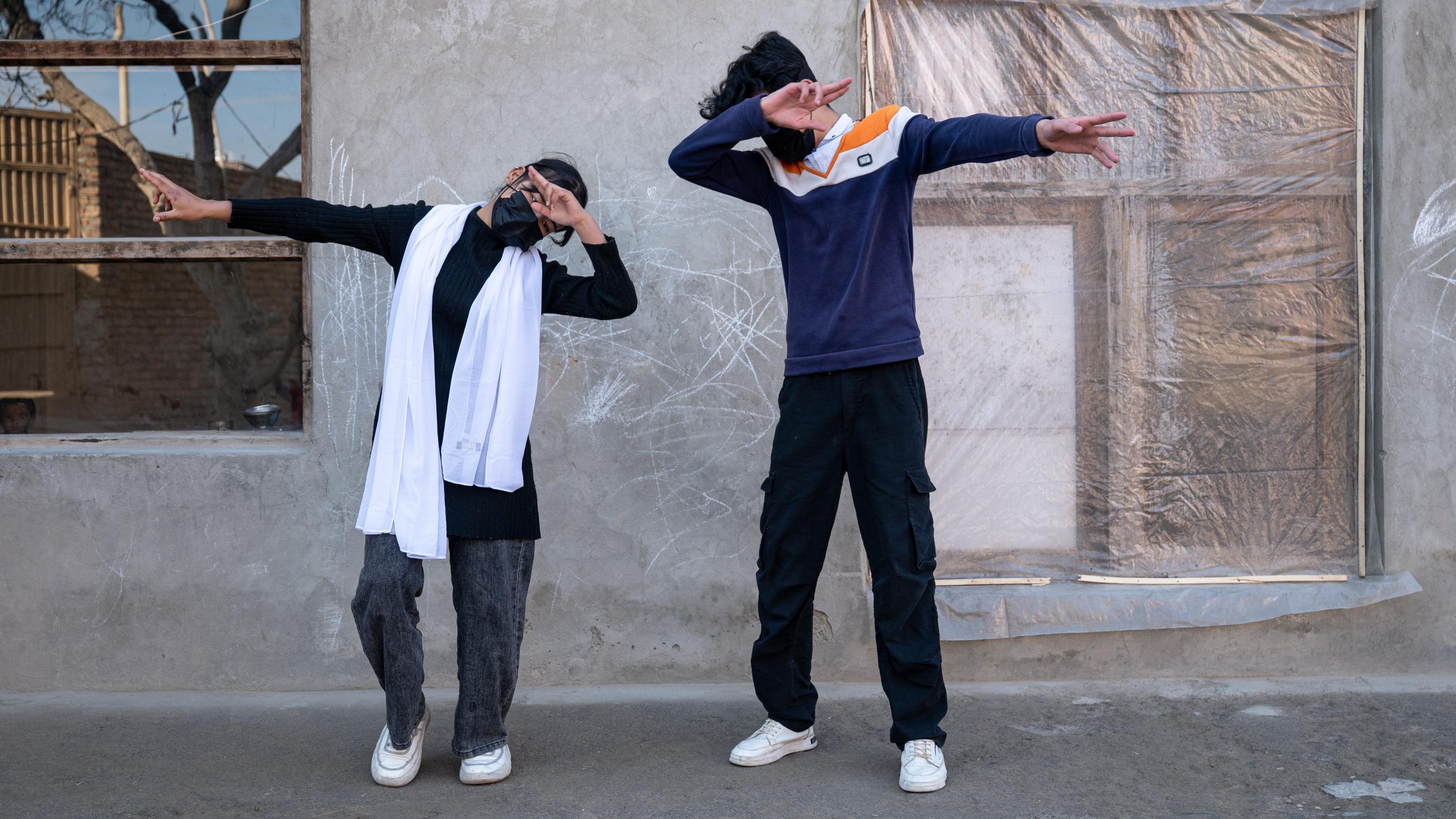 En Afghanistan, ces fans de K-Pop qui dansent sur les toits de Kaboul