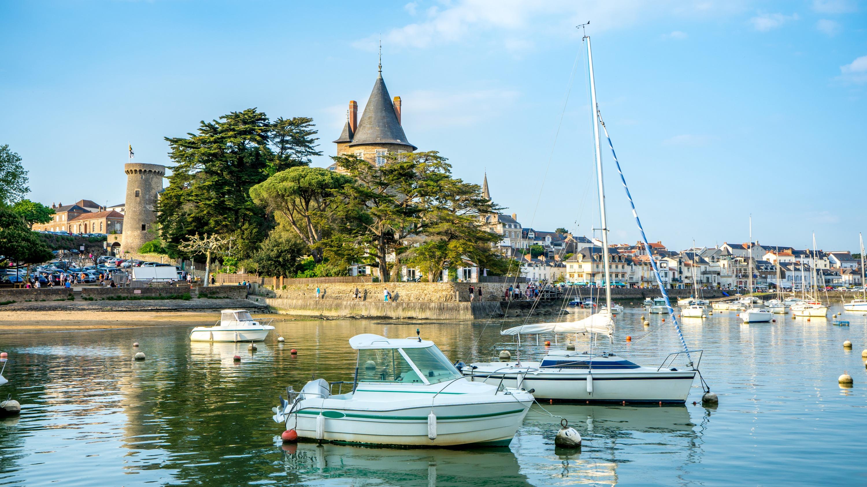 Pornic : deux jeunes, dont un sous OQTF, interpellés pour avoir dégradé des bateaux sur le port