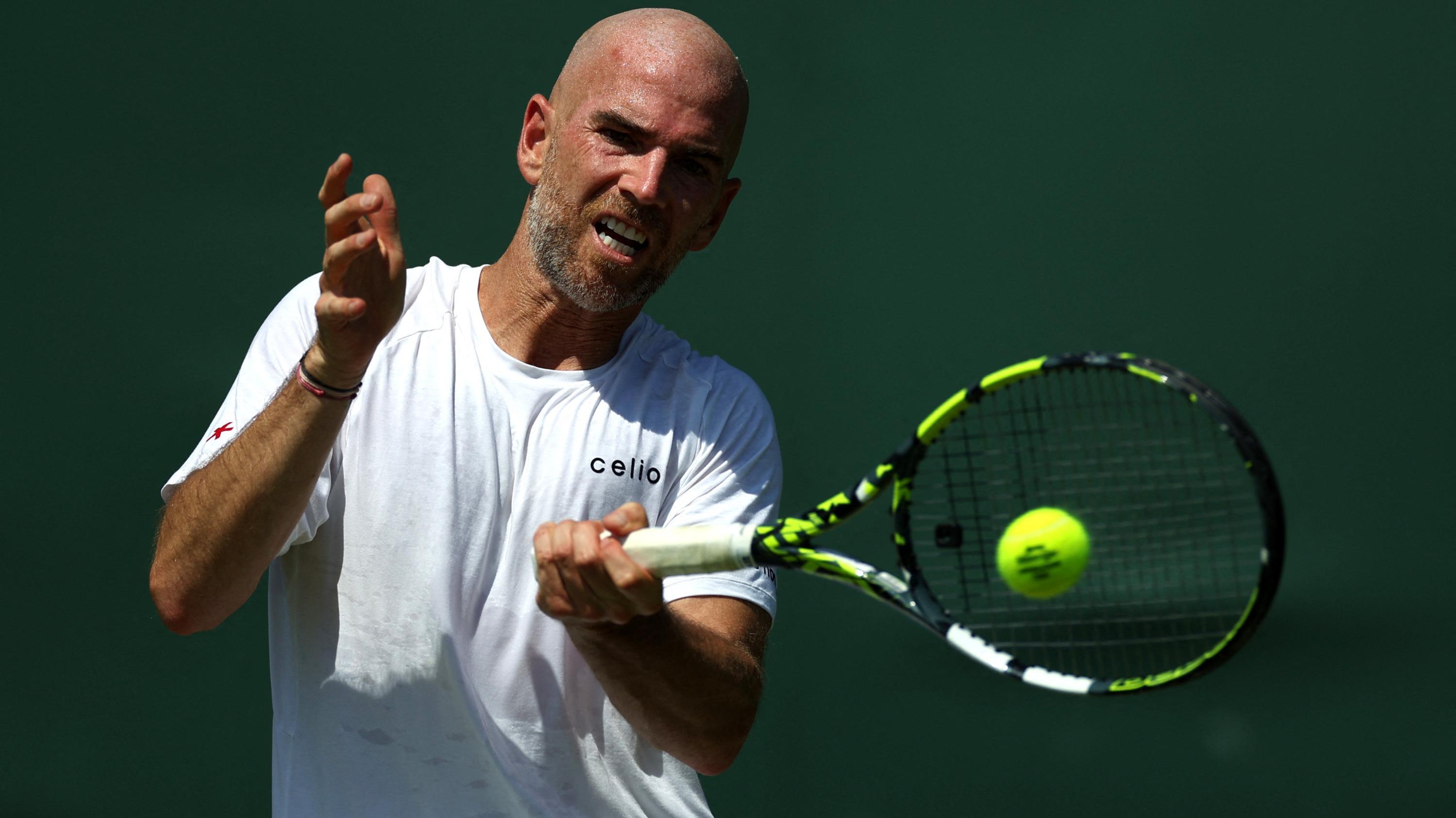 EN DIRECT - Wimbledon : Mannarino à un set du 3e tour, Alcaraz entre en piste sur le Central