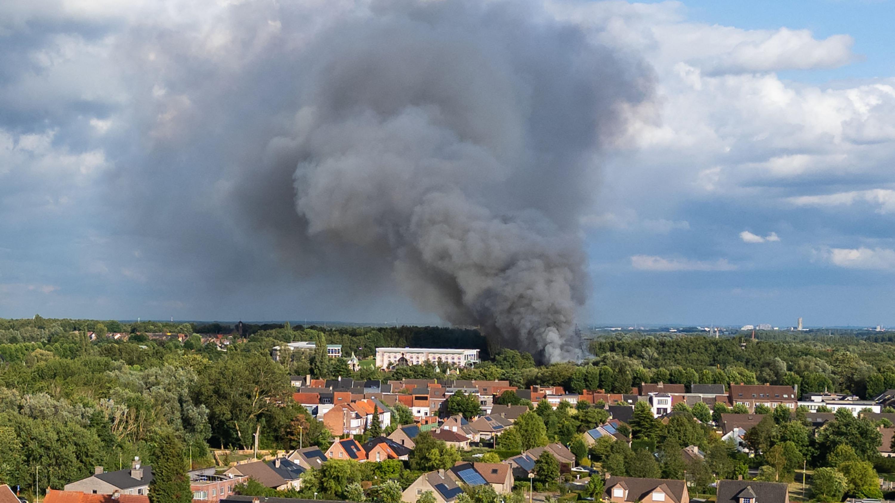 Après l’incendie à Tomorrowland, les organisateurs n’écartent pas l’annulation du festival