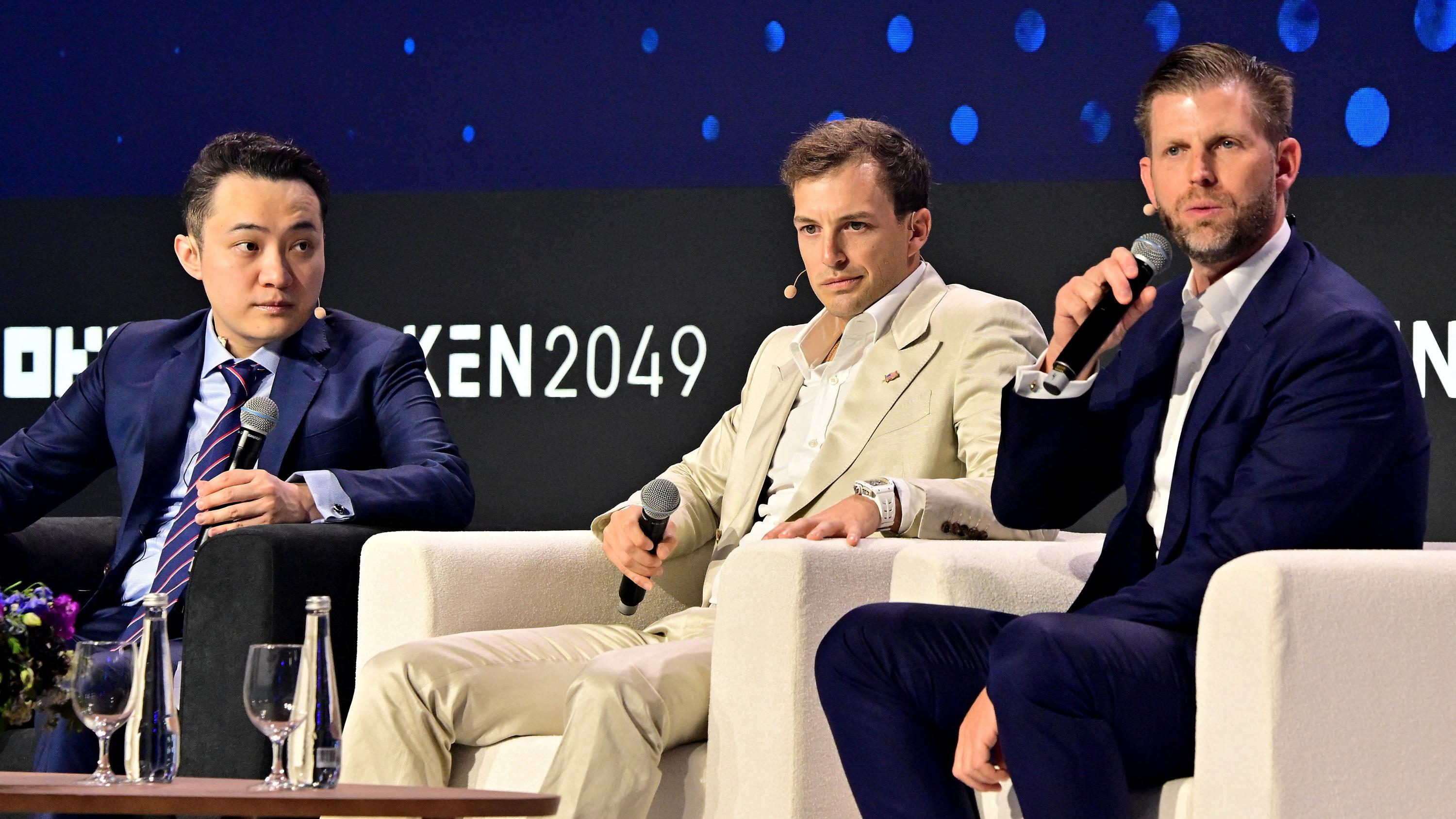 Stablecoin, conflits d’intérêts, trafic d’influence... World Liberty Financial, le nouvel empire crypto de la famille Trump